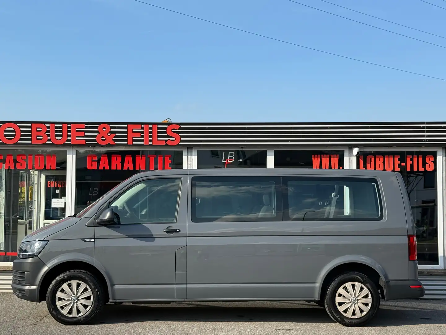 Volkswagen T5 Caravelle Transporter 2.0TDI DSG 9 PLACES - 2