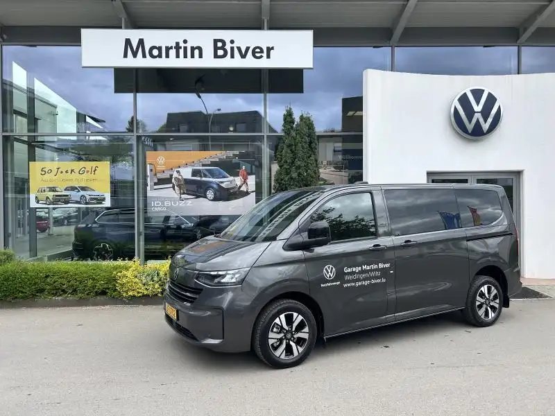 VOLKSWAGEN Caravelle