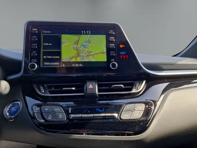 Toyota C-HR view 15