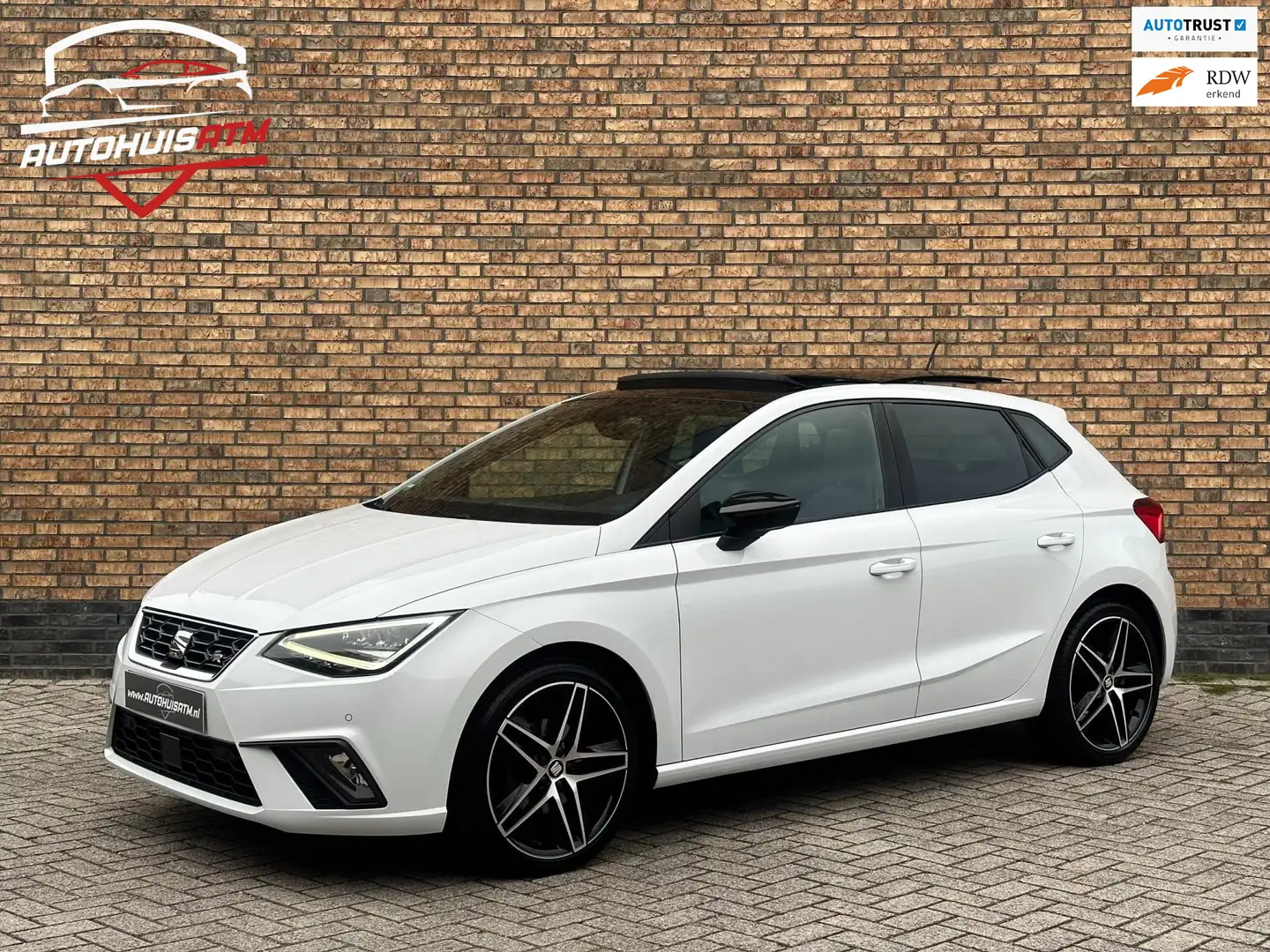 SEAT Ibiza 1.0 TSI FR 116pk Pano Beats Cruise Led Cam Stoelvw Wit - 1