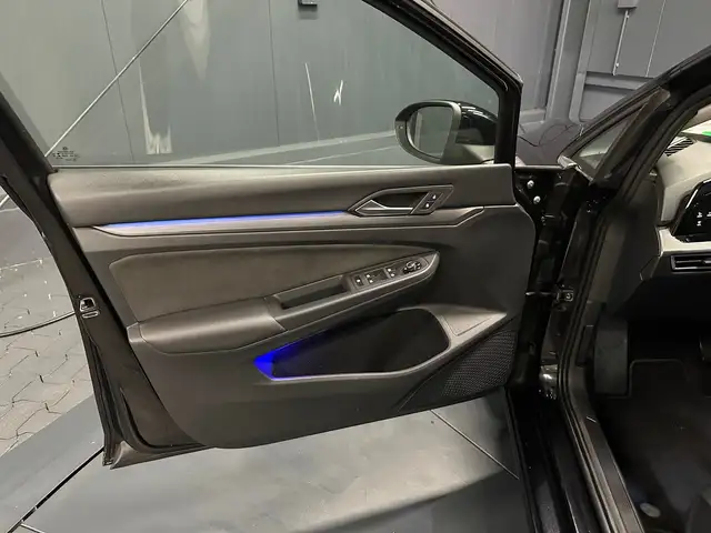 Volkswagen Golf view 12