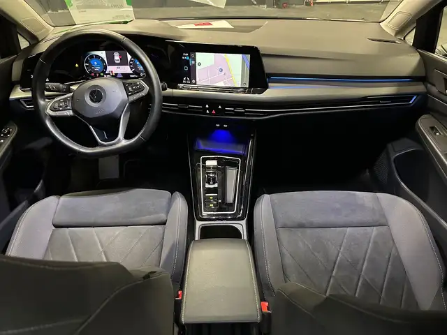 Volkswagen Golf view 11