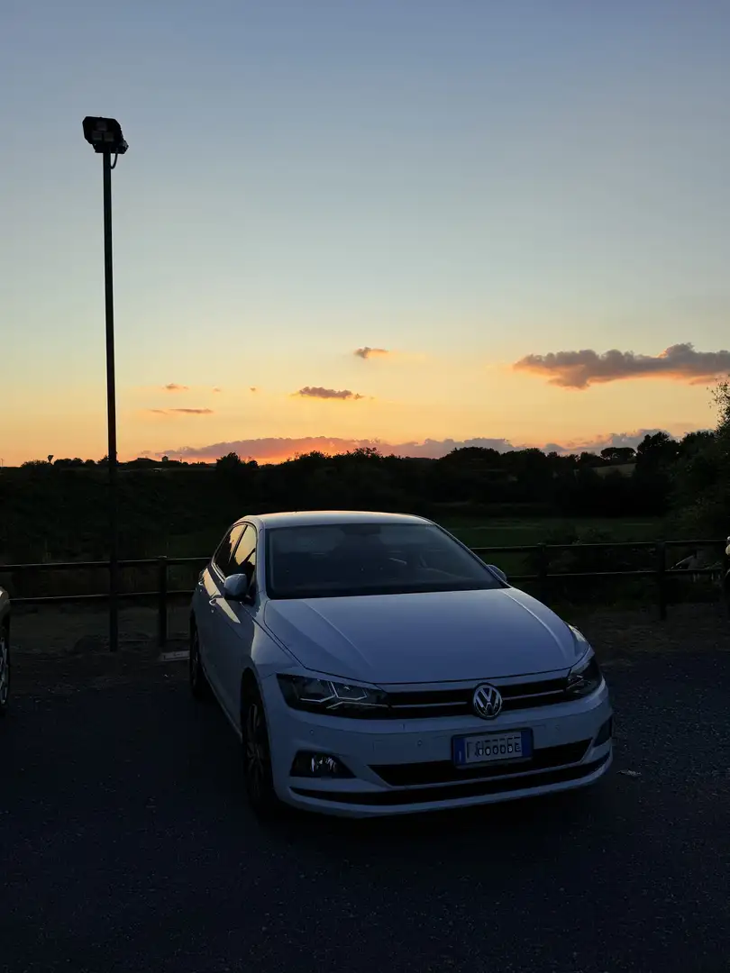 Volkswagen Polo 5p 1.0 tsi Comfortline DSG - 2