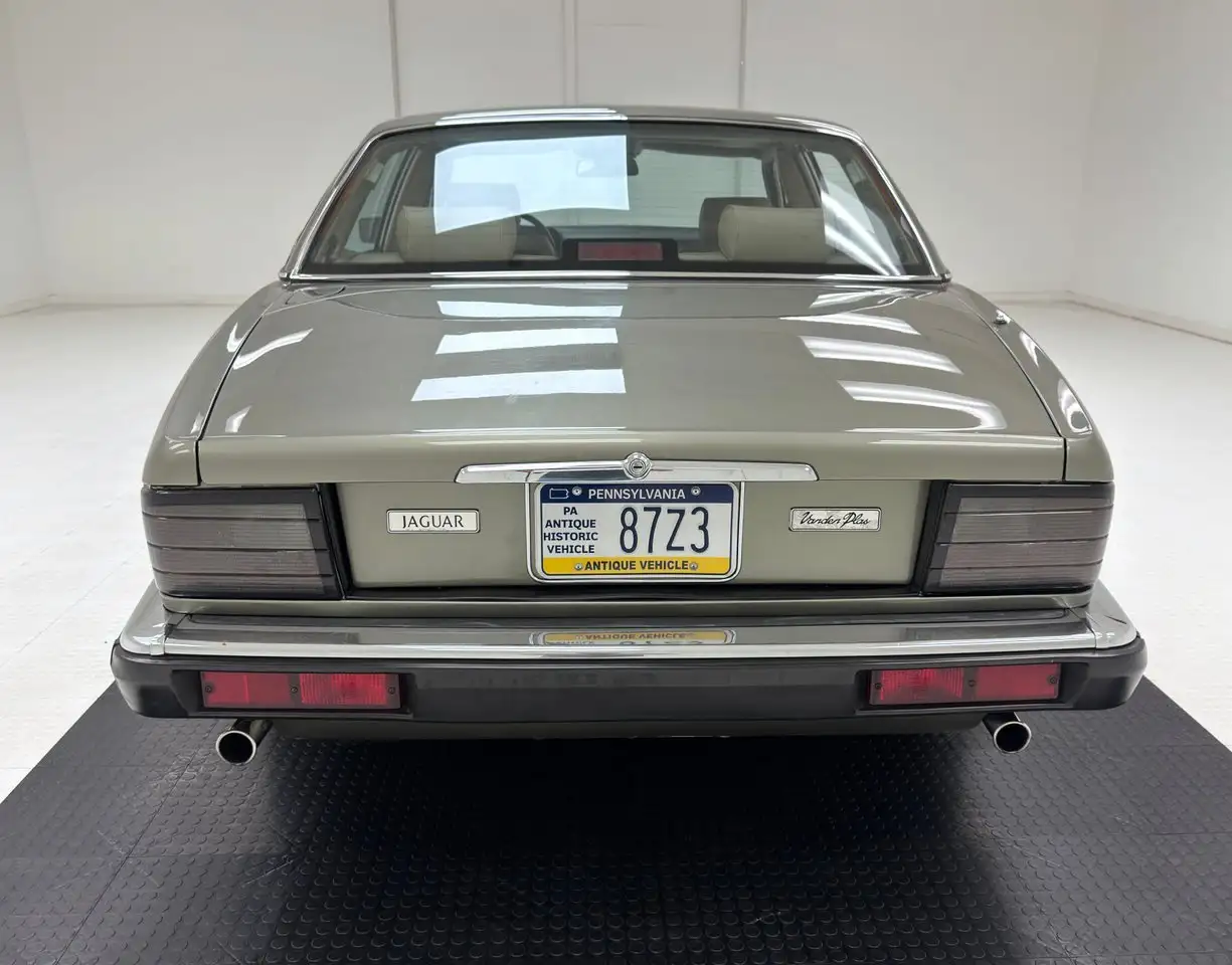 Jaguar XJ6 Vanden Plas 4 Door Saloon, foto 4