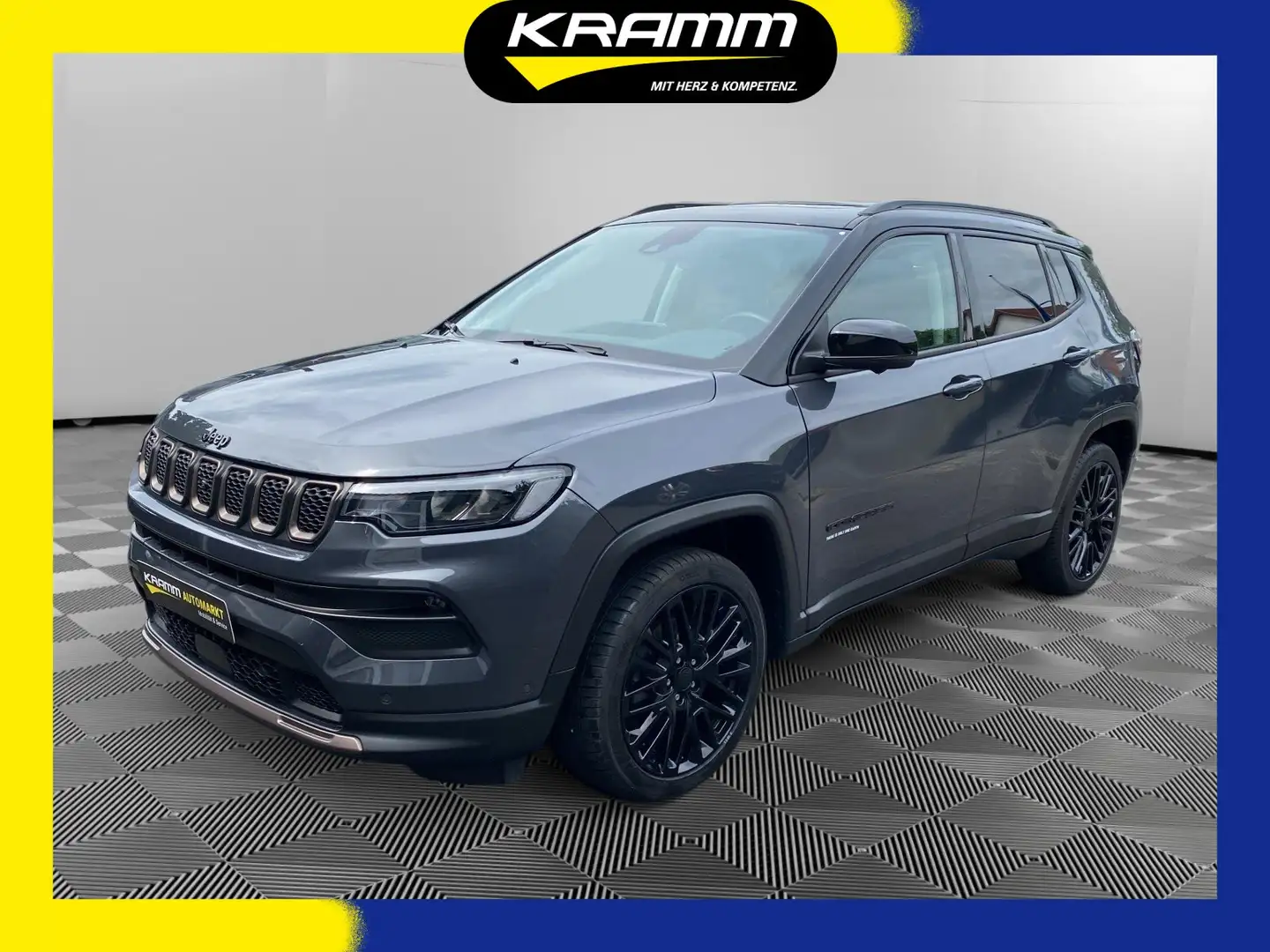 Jeep Compass 1.5 GSE T4 48V e-Hybrid Upland NR Fzg. Silver - 1