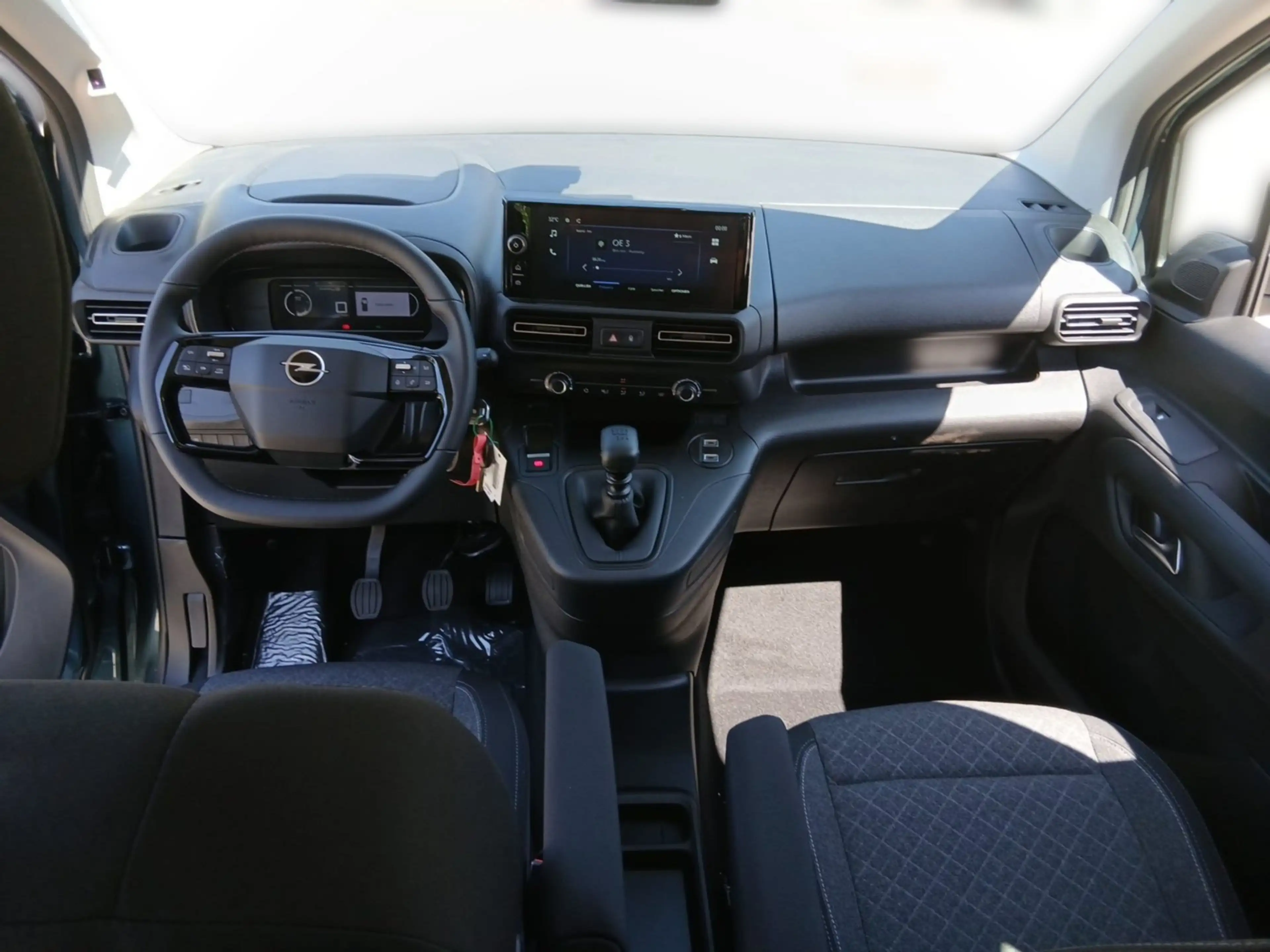 Opel Combo Life L 1.2 Edition LED+SHZ+Winterp.+PDC — photo 13