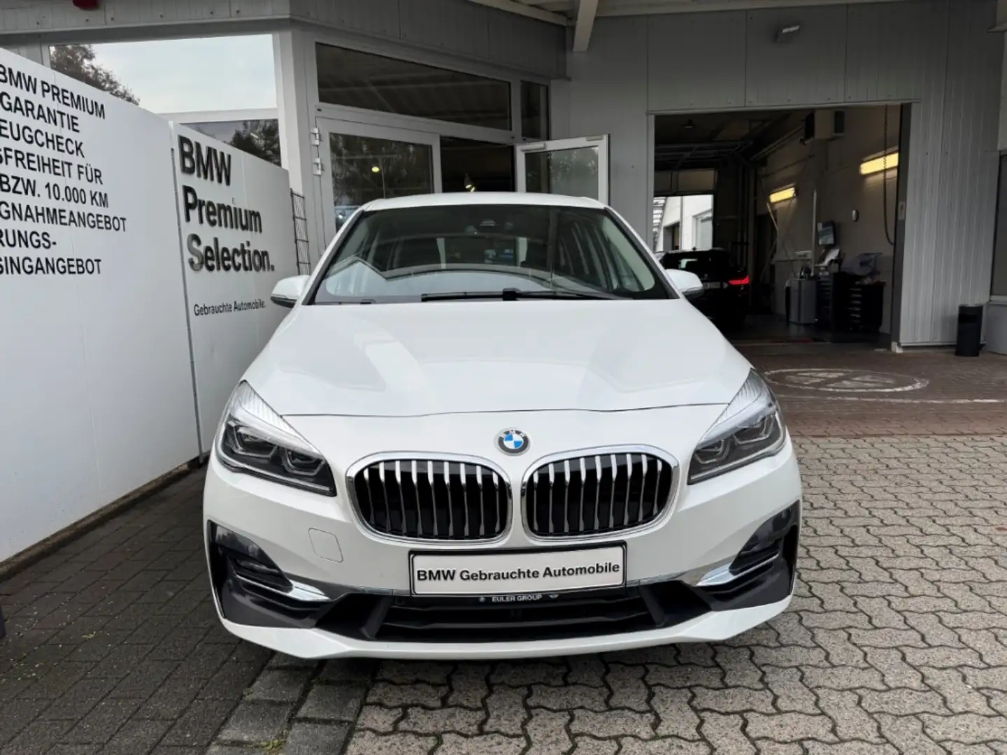 BMW 220 Gran Tourer i HUD 3.Sitzreihe Navi Leder Soundsyst Blanc - 2