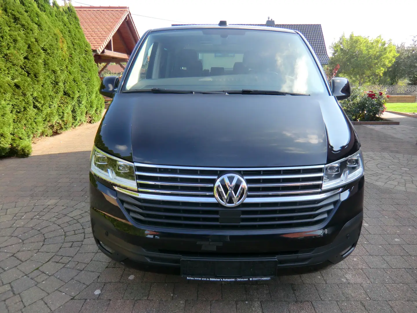 Volkswagen T6.1 Multivan Multivan C.line, 7 Sitze, LED, MwSt.,2xS.tür, Noir - 2