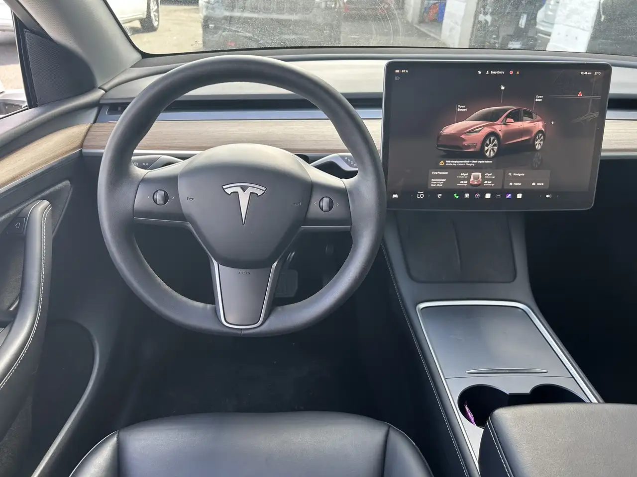 Tesla Model Y снимка Tesla Model Y