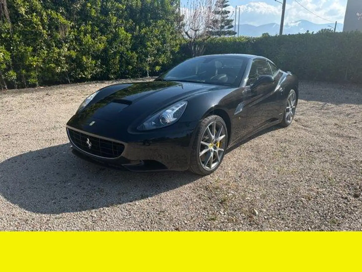 Ferrari California - 1