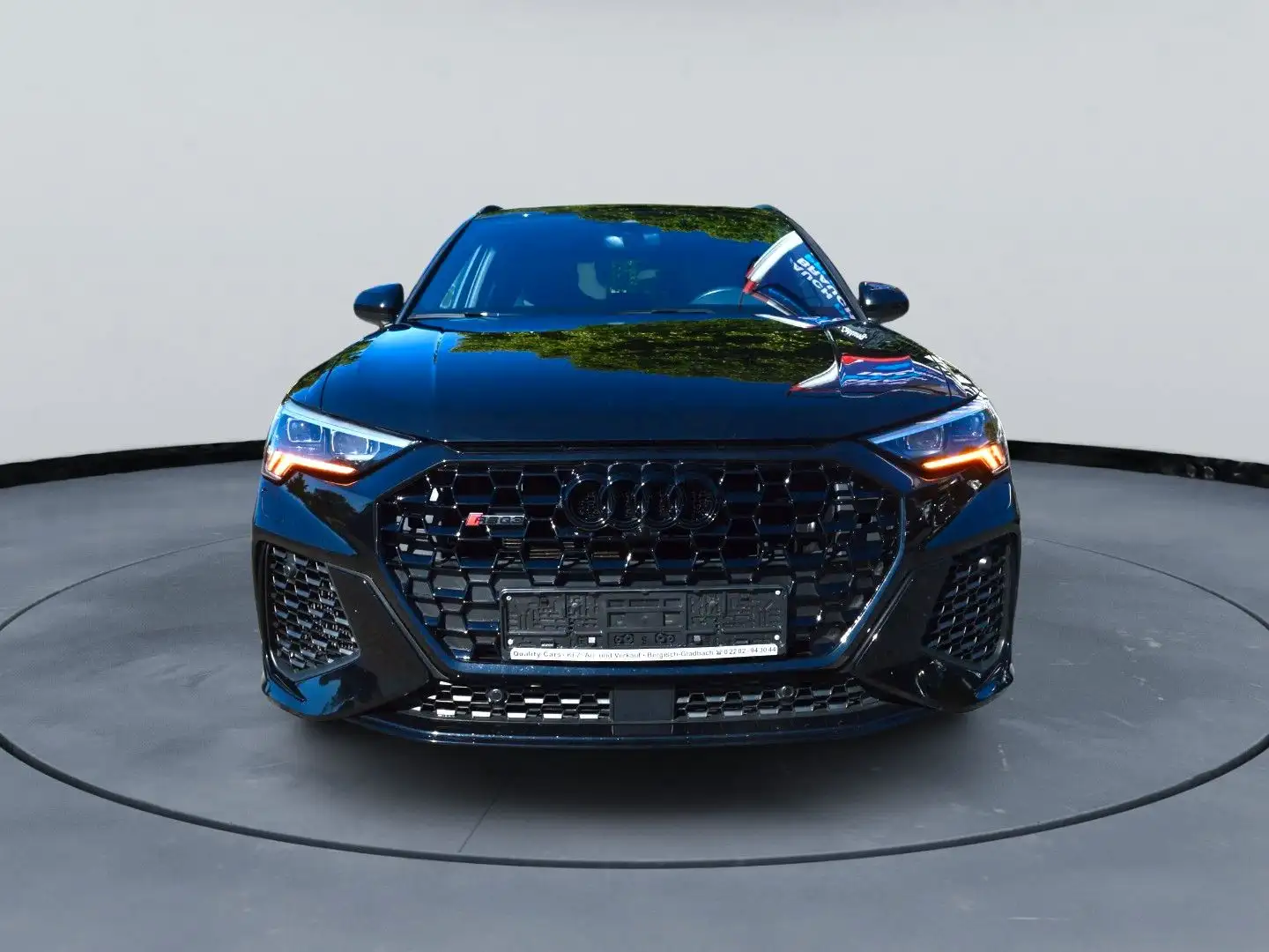 Audi RS Q3 2.5 TFSI quattro 21Zoll, Matrix, Rs Abgas Schwarz - 2