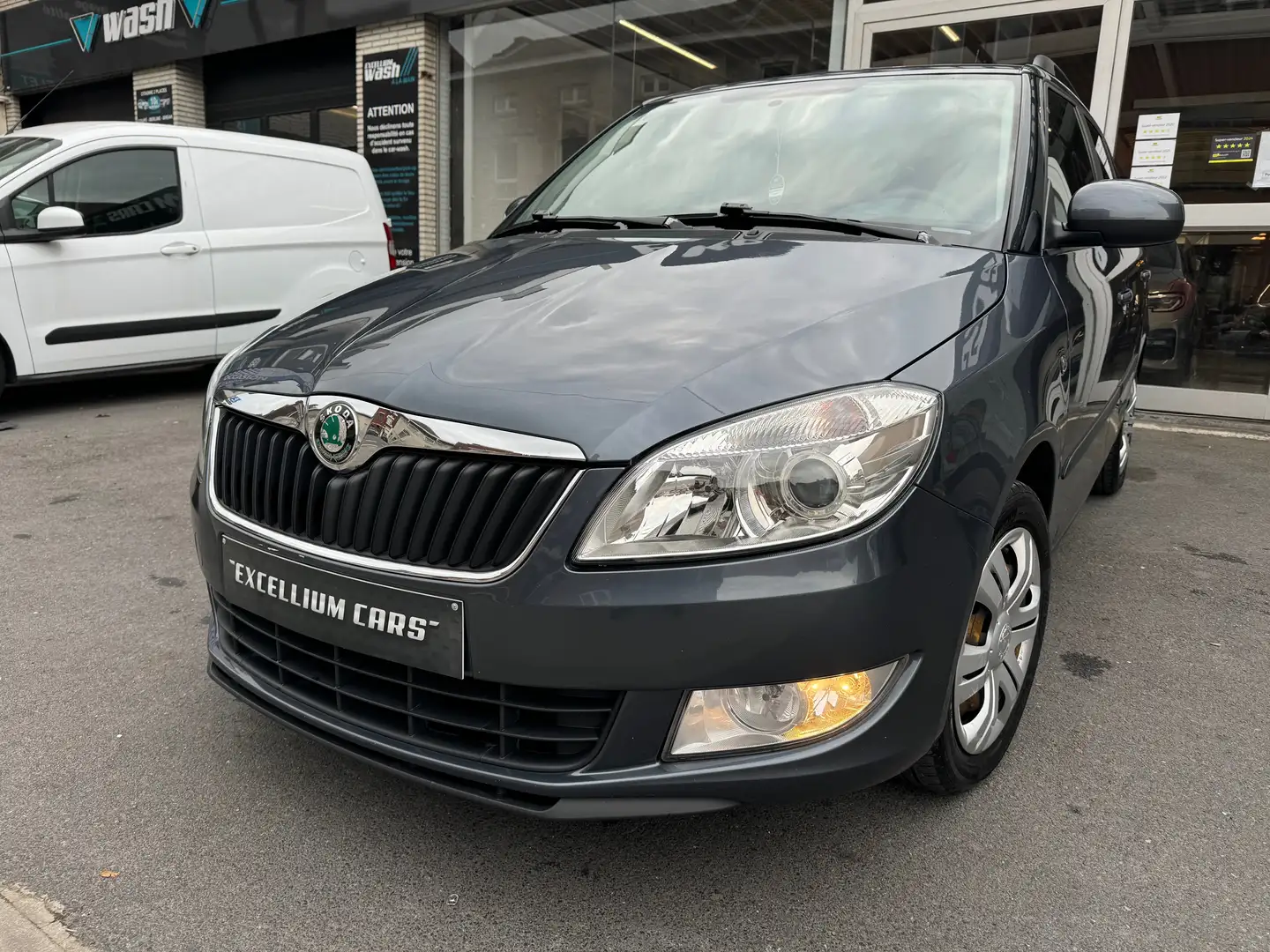 Skoda Fabia 1.2 CR TDi Break Airco Airbag Tres Propre Euro5 Gris - 1