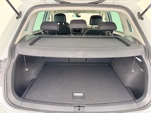 Volkswagen Tiguan view 13