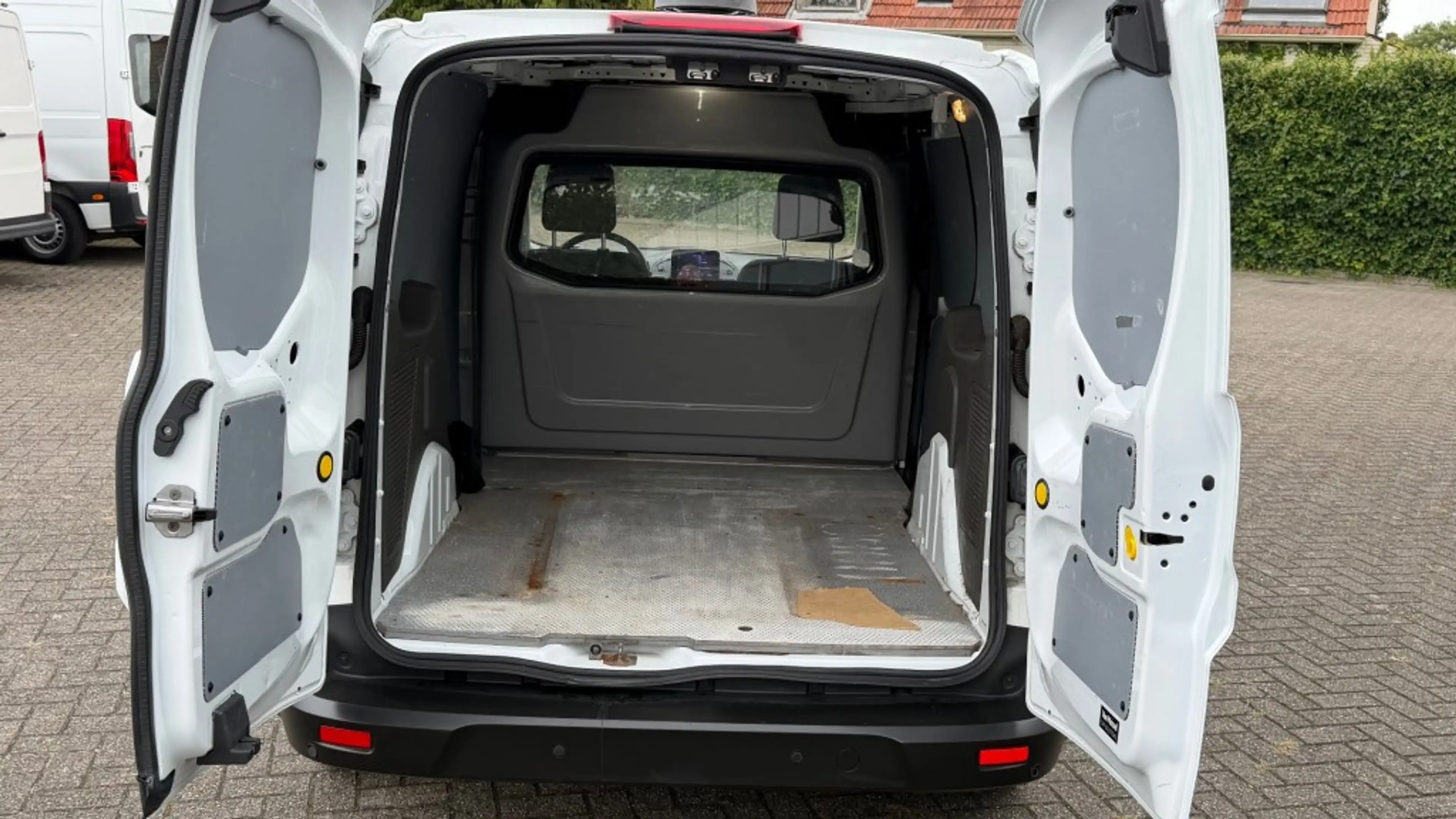 Ford Transit Connect 1.5 TDCI 55KW 75PK EURO 6 NAVIGATIE/ CAMERA/ AIRCO — photo 11
