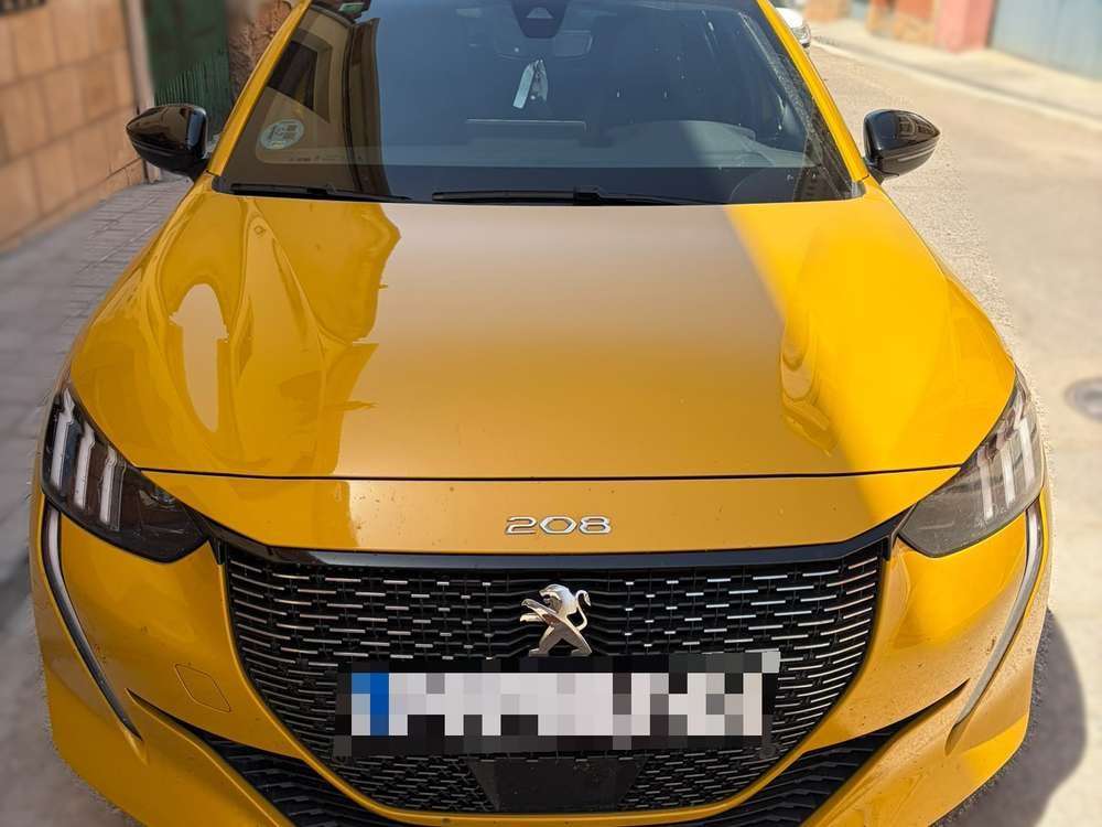 Peugeot 208