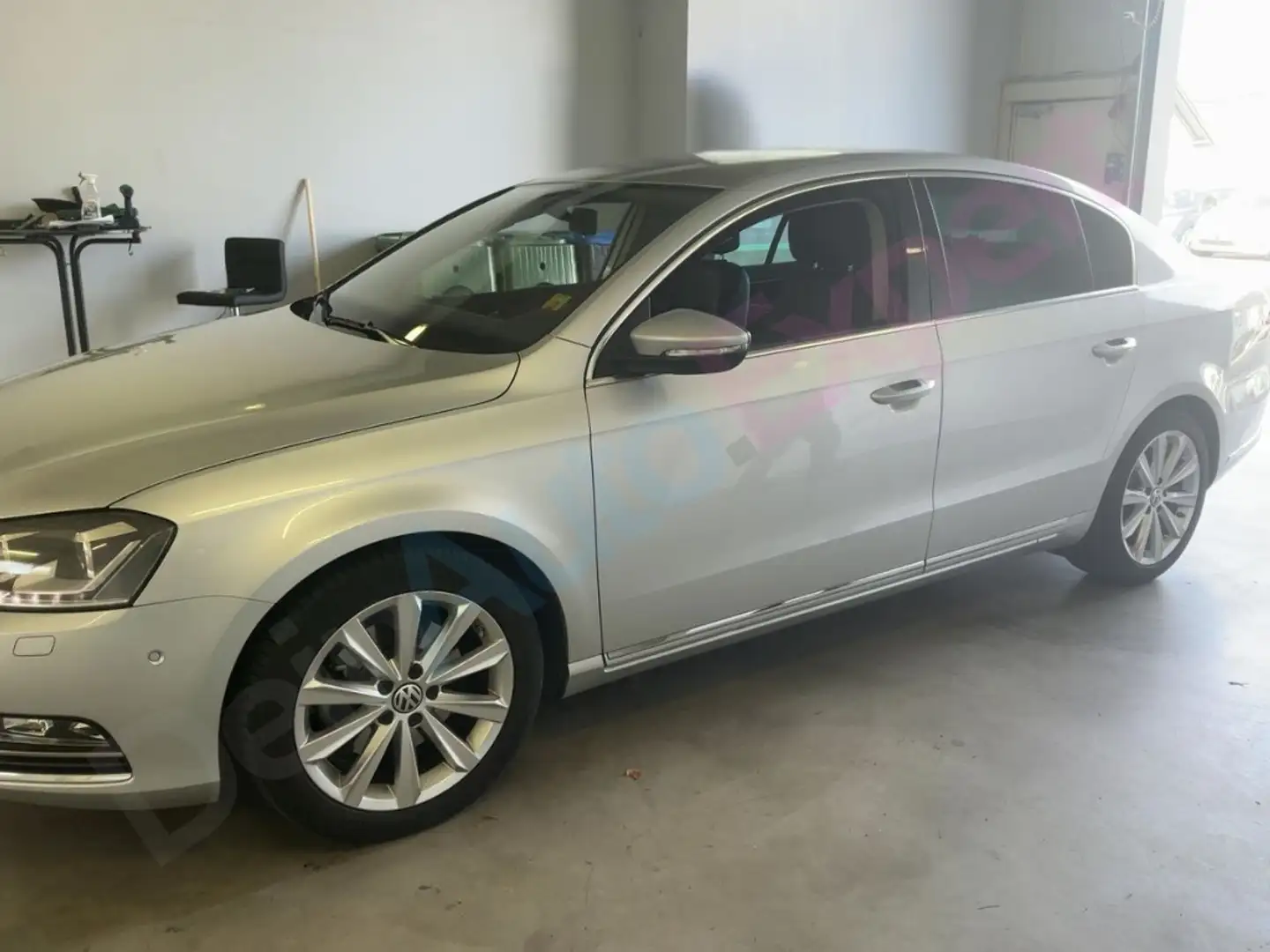 Volkswagen Passat 2.0 TSI (210 PS) Highline *Xenon*SHZG*LEDER*NAVI* Plateado - 2