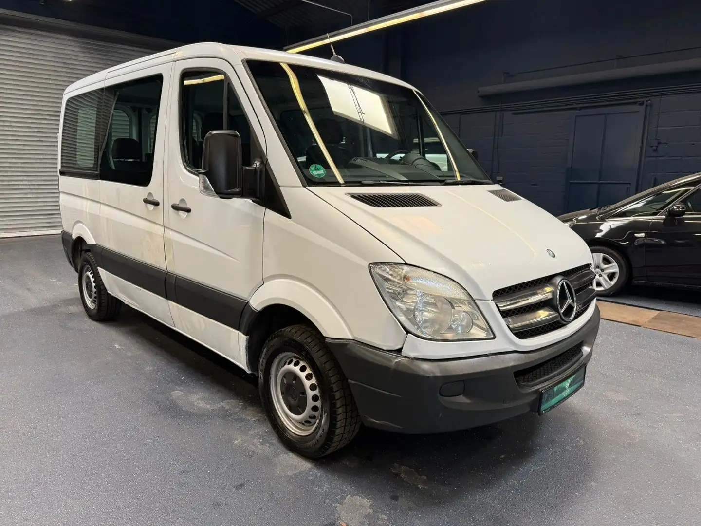 Mercedes-Benz Sprinter 211 9 Sitze Klima AHK TÜV 05/2027 Weiß - 1