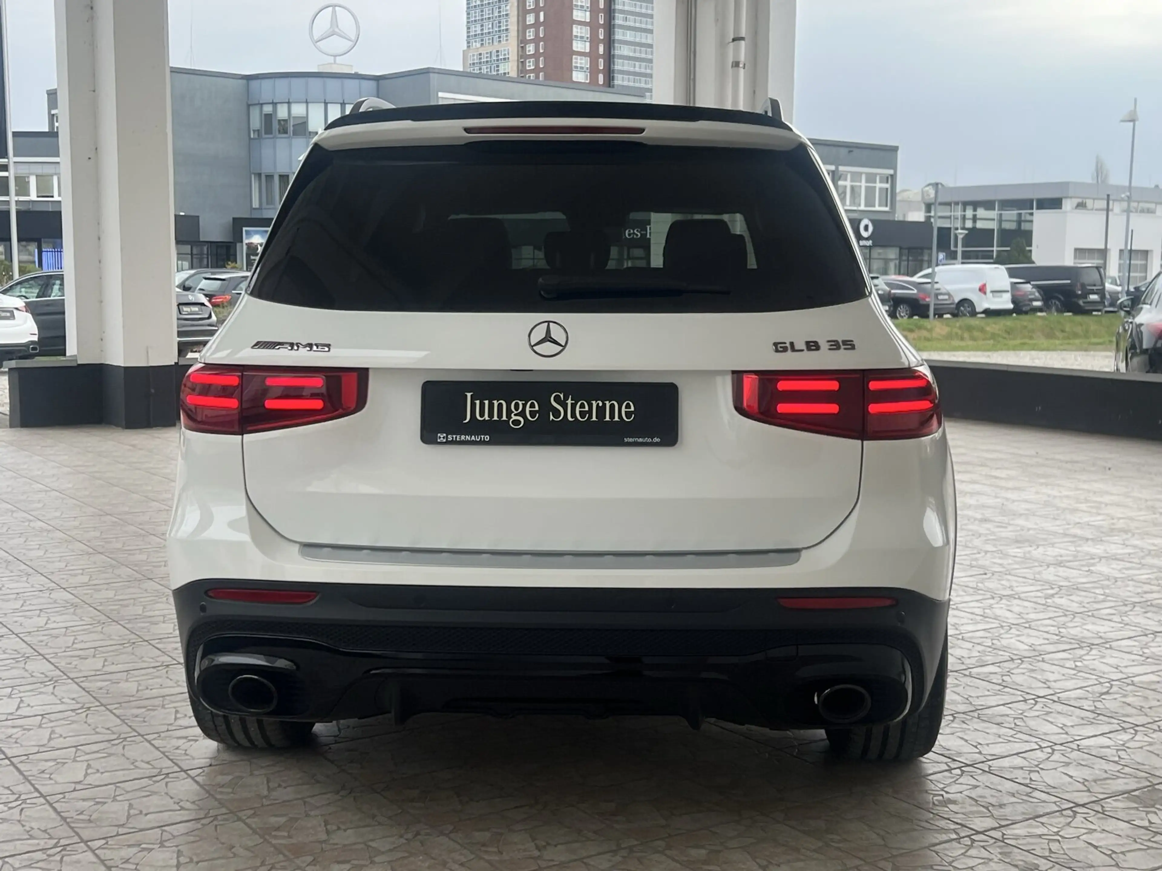 Mercedes-Benz GLB 35 AMG GLB 35 AMG 4M Premium/AHK/Multibeam/Totwinkel Navi — photo 6