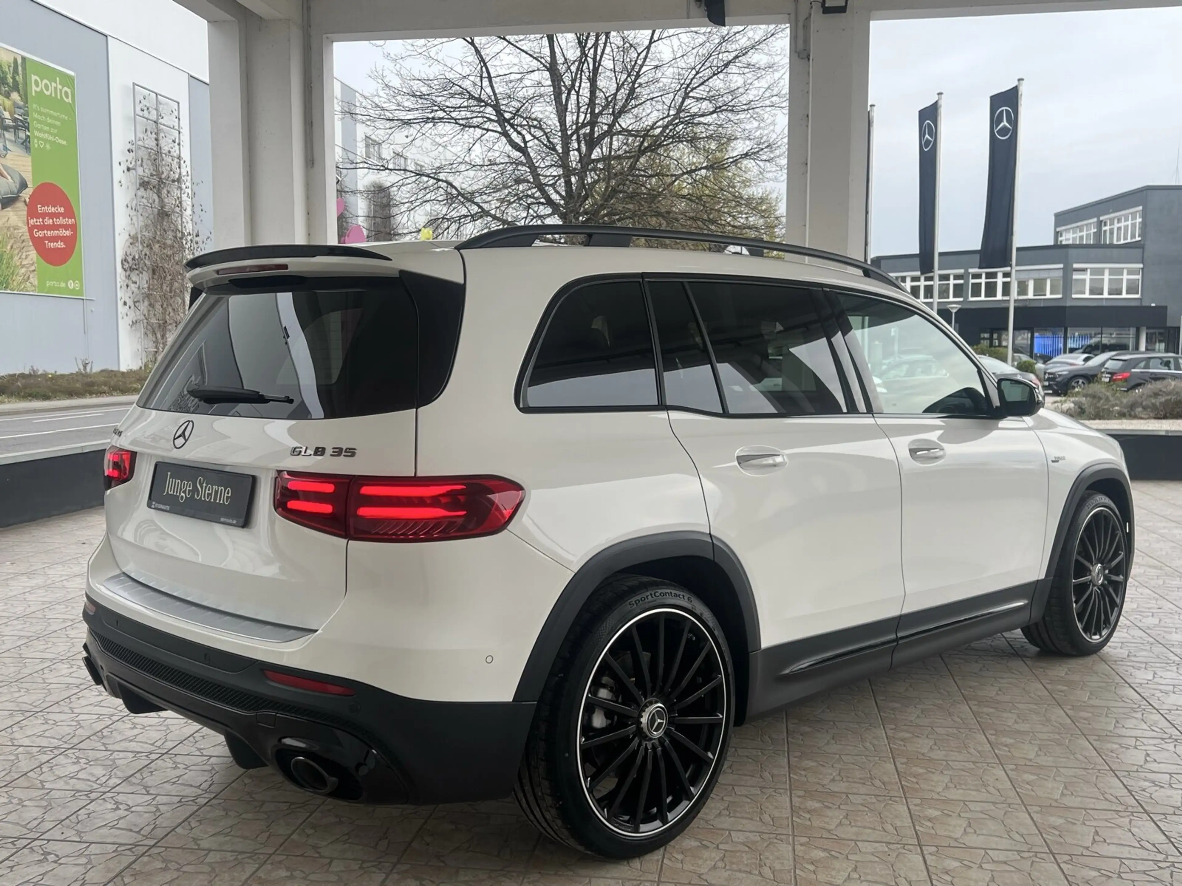 Mercedes-Benz GLB 35 AMG GLB 35 AMG 4M Premium/AHK/Multibeam/Totwinkel Navi — photo 5