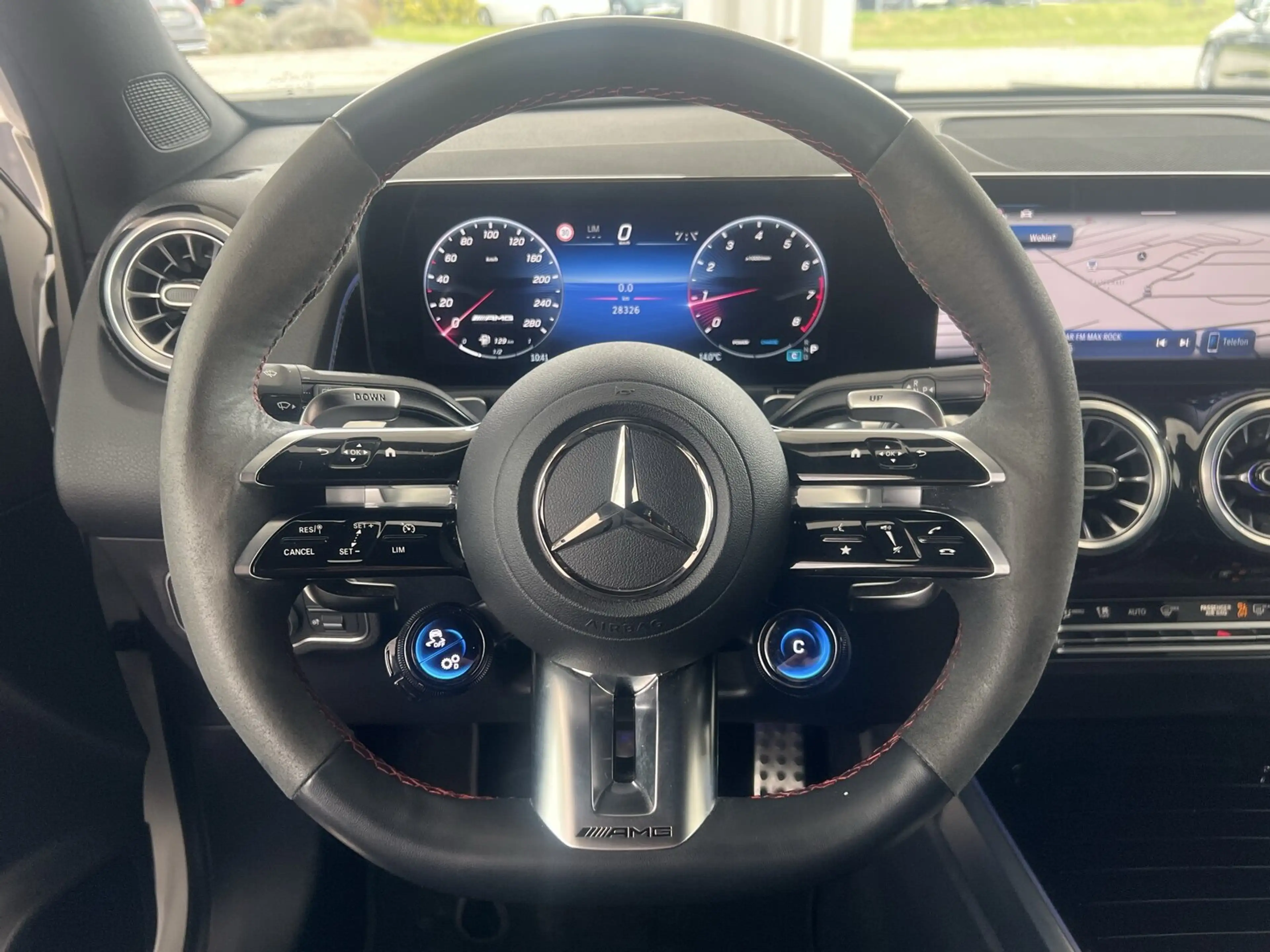 Mercedes-Benz GLB 35 AMG GLB 35 AMG 4M Premium/AHK/Multibeam/Totwinkel Navi — photo 13