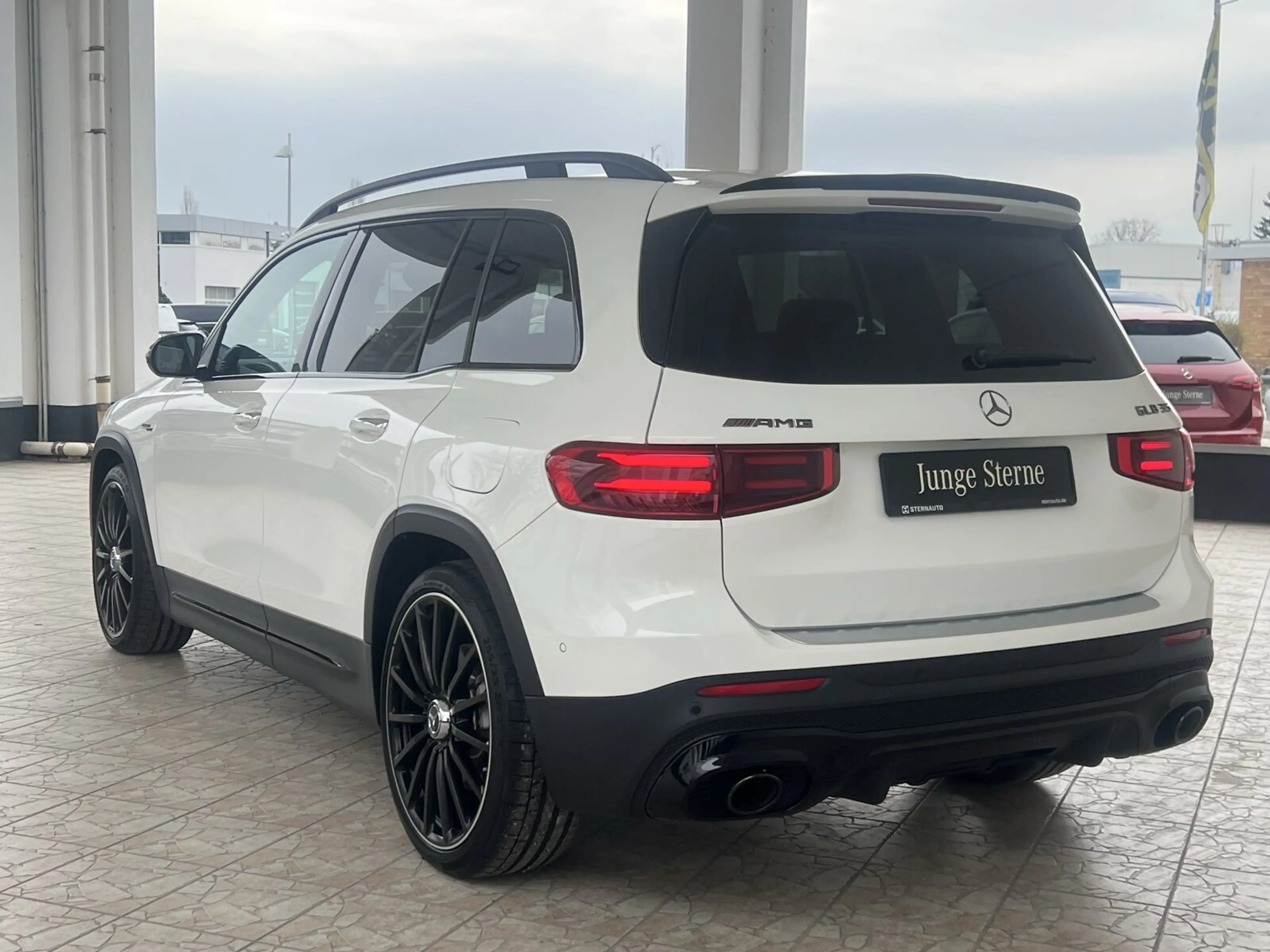 Mercedes-Benz GLB 35 AMG GLB 35 AMG 4M Premium/AHK/Multibeam/Totwinkel Navi — photo 7