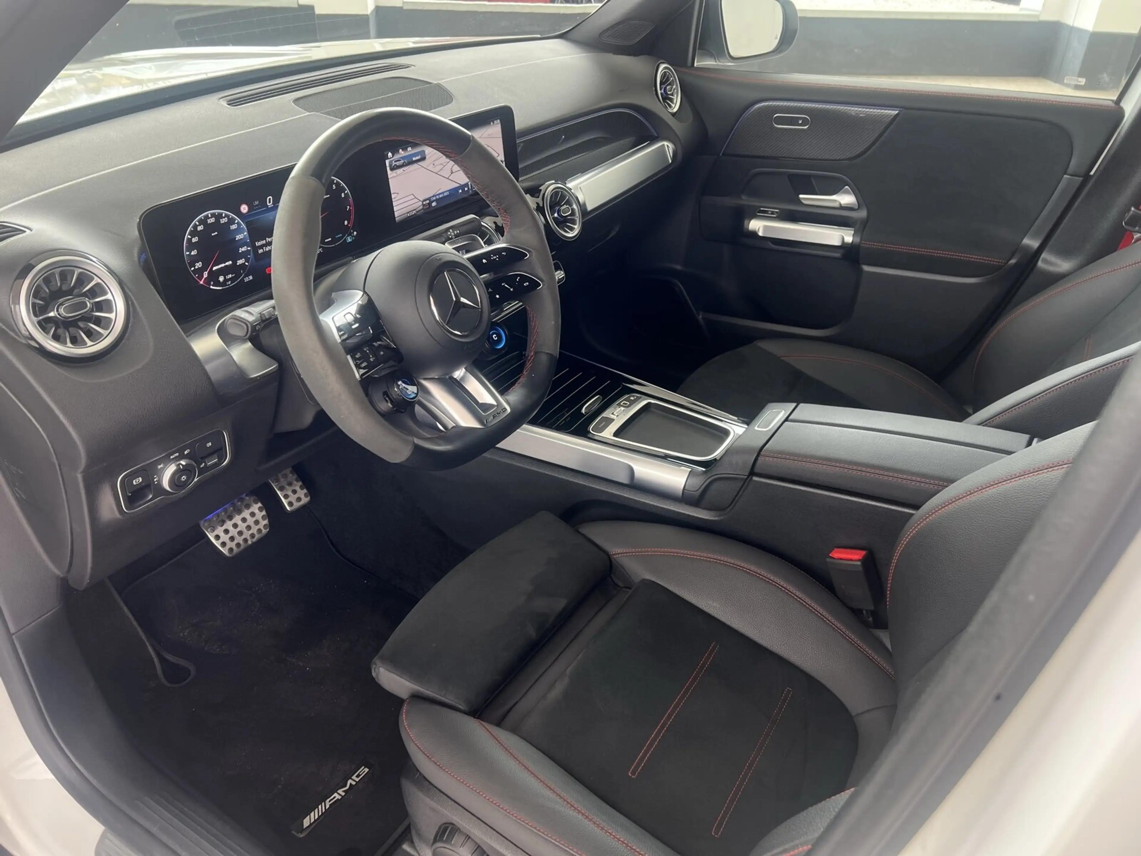 Mercedes-Benz GLB 35 AMG GLB 35 AMG 4M Premium/AHK/Multibeam/Totwinkel Navi — photo 9