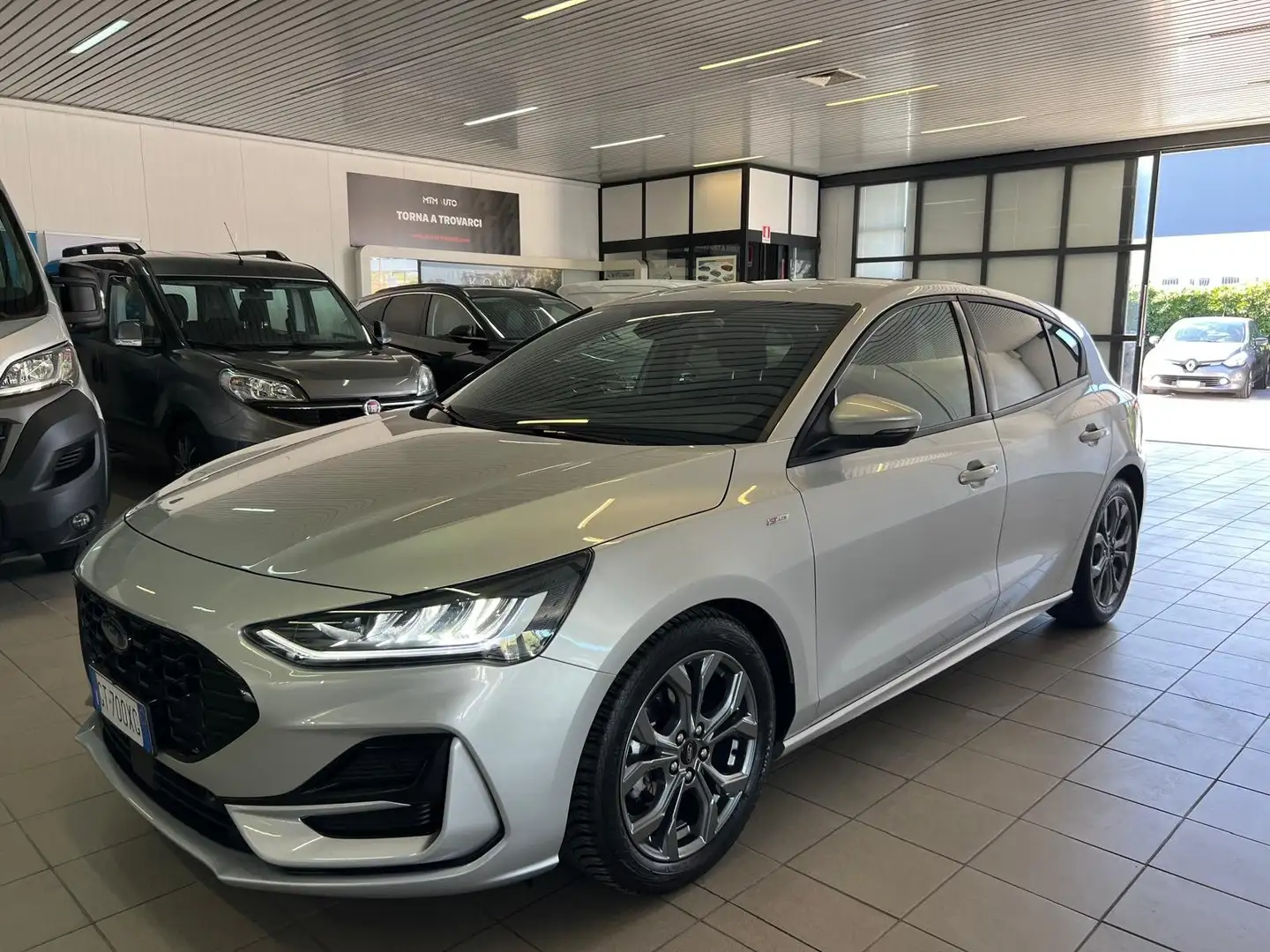 Ford Focus 1.5 Ecoblue ST-Line 115cv Automatica KM 31.000 Argento - 1
