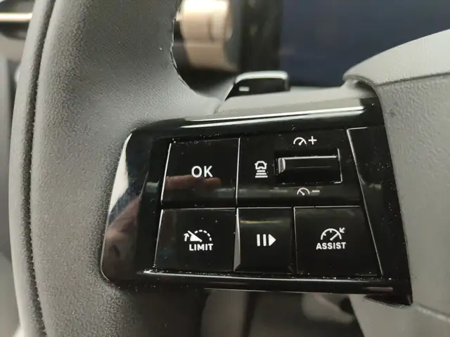 Lancia Ypsilon view 12