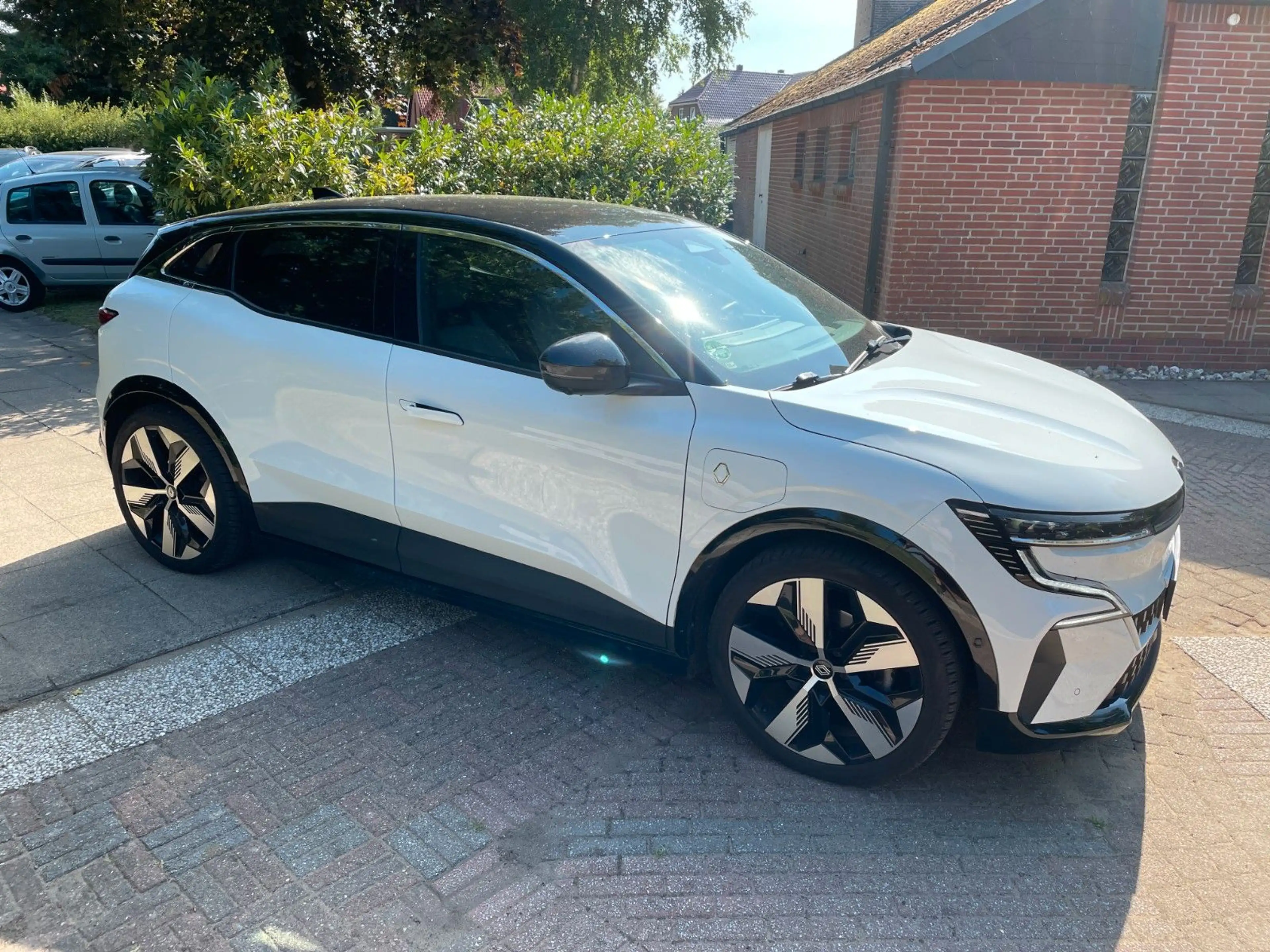 Renault Megane E-Tech Megane E-Tech Electric Techno — photo 11