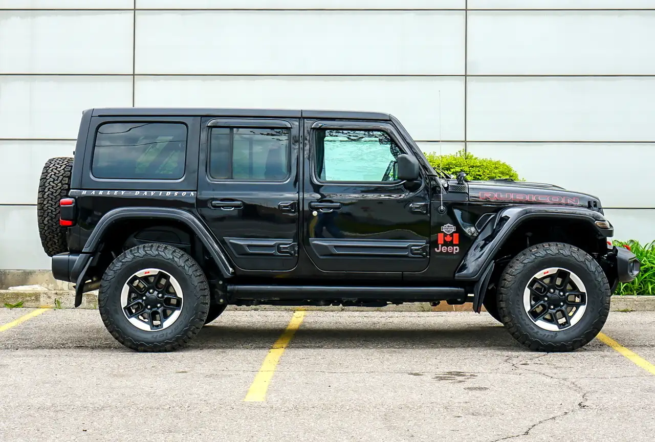 Jeep Wrangler photo Jeep Wrangler