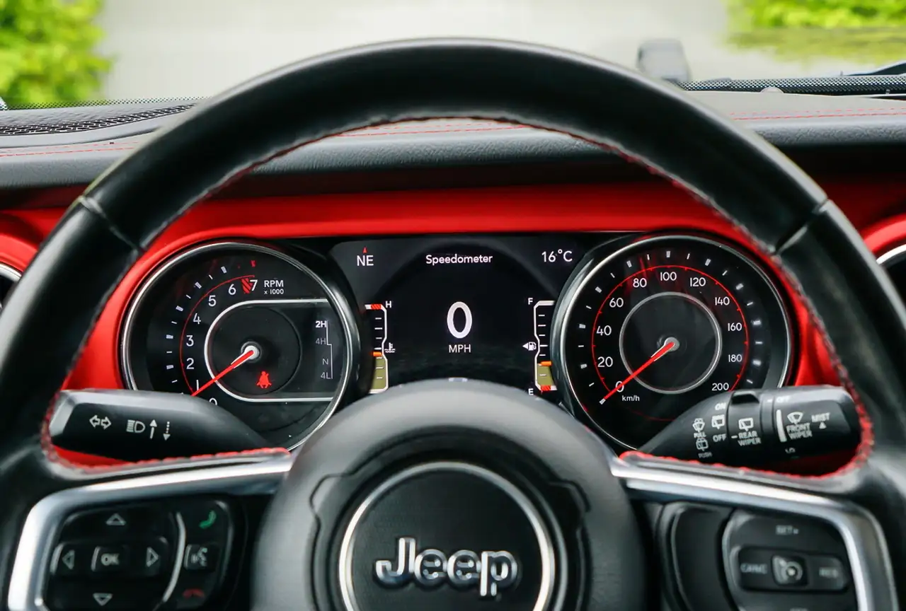 Jeep Wrangler photo Jeep Wrangler