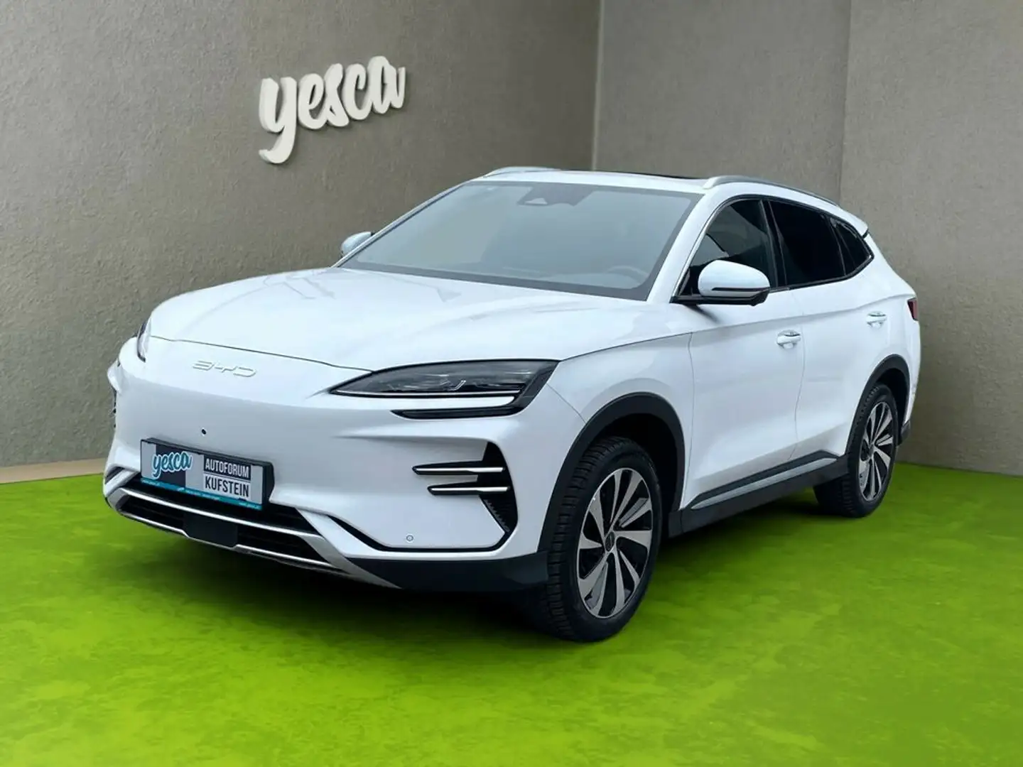 BYD Seal U Comfort Österreich Paket 71.8 kWh Bílá - 1