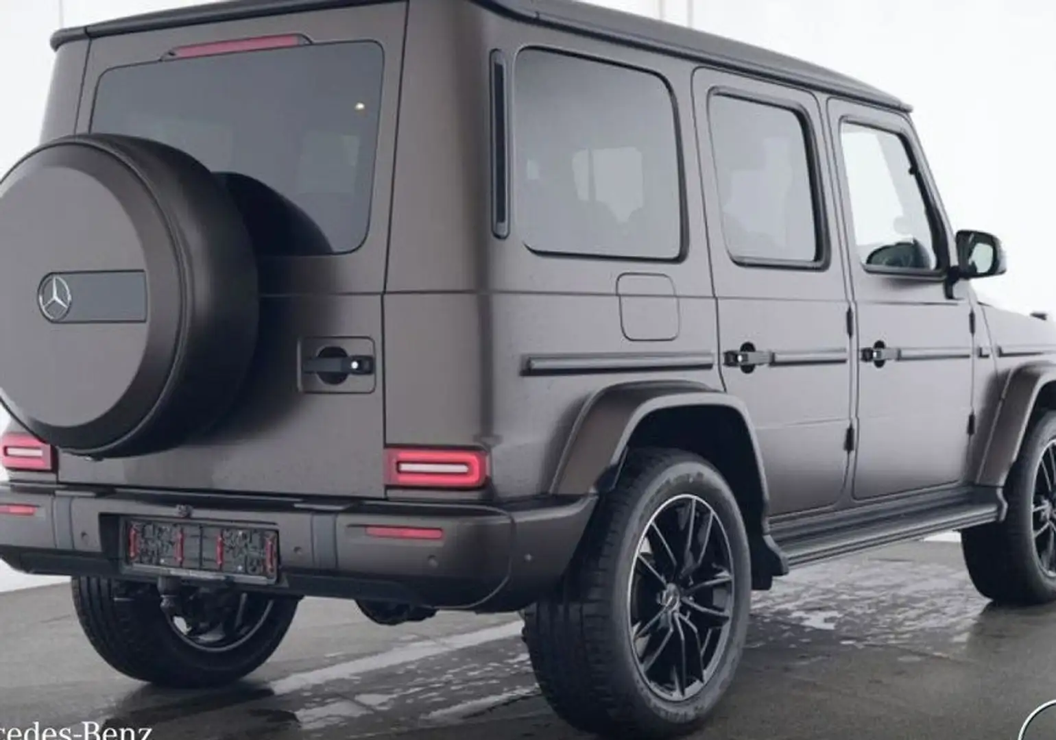Mercedes-Benz G 500 Linea Exclusive Exterior 4Matic 9G-Tronic Marrón - 2