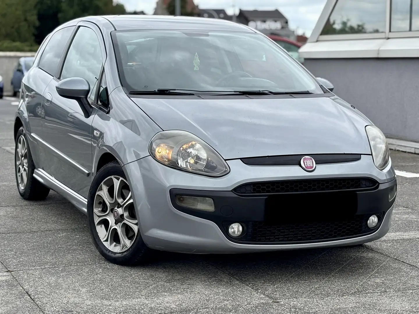 Fiat Punto Evo 1.3 MultiJet Édition PUNTO Gris - 1