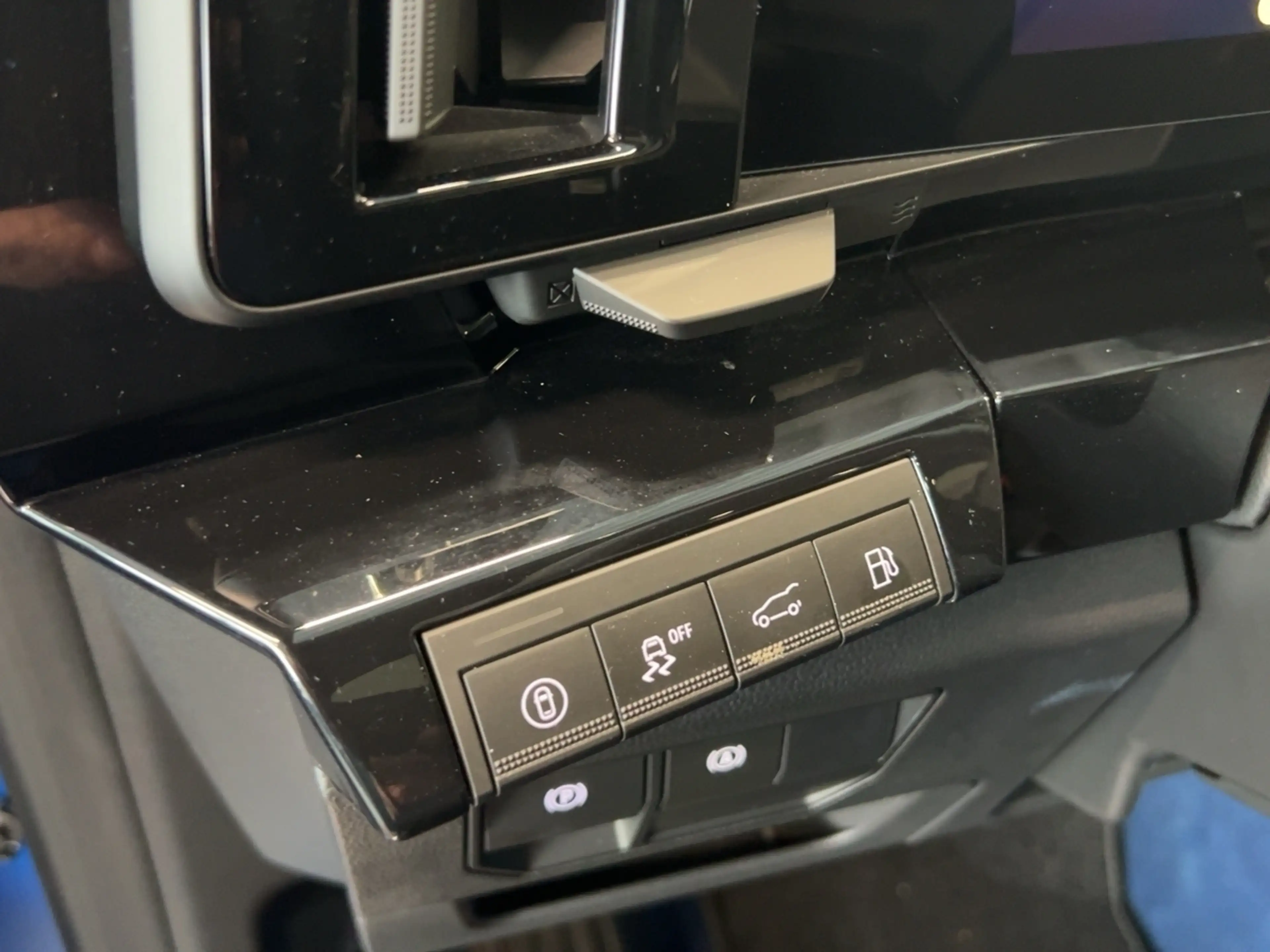Renault Rafale Atelier Alpine E-Tech Plug-in Hybrid 300 4x4 — photo 13