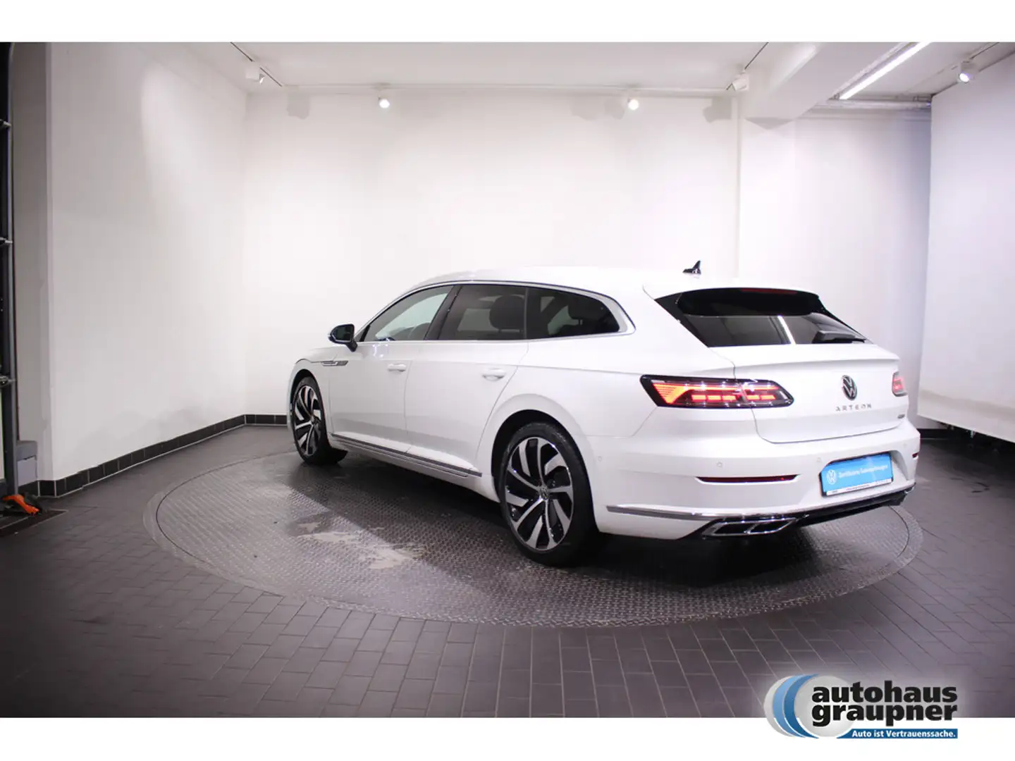 Volkswagen Arteon Shooting Brake 2.0 TDI 4Motion DSG R-Line Weiß - 2