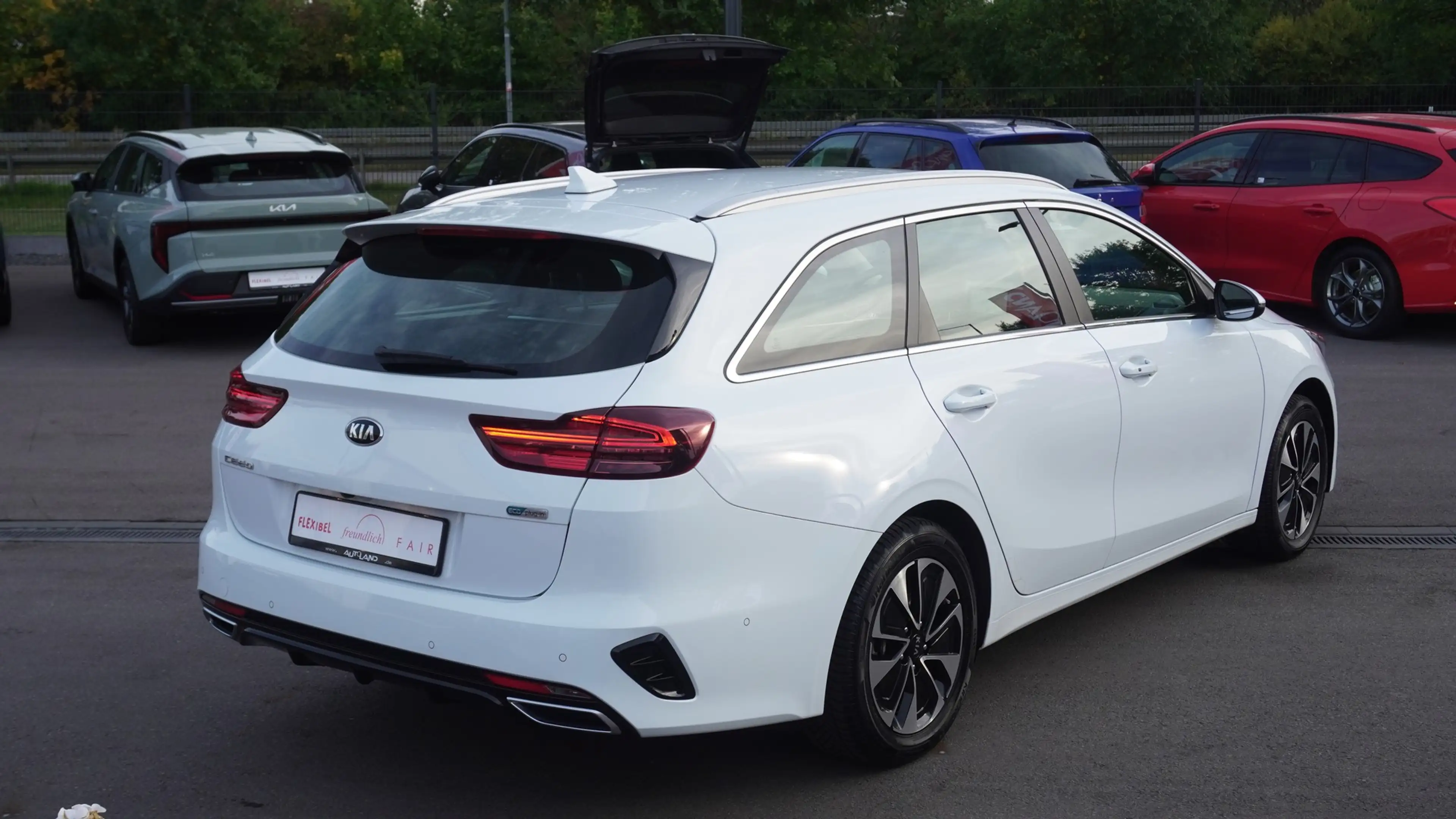 Kia Ceed SW / cee'd SW Ceed SW 1.6 Plug-in Hybrid Spirit ACC AHK Memory — photo 5