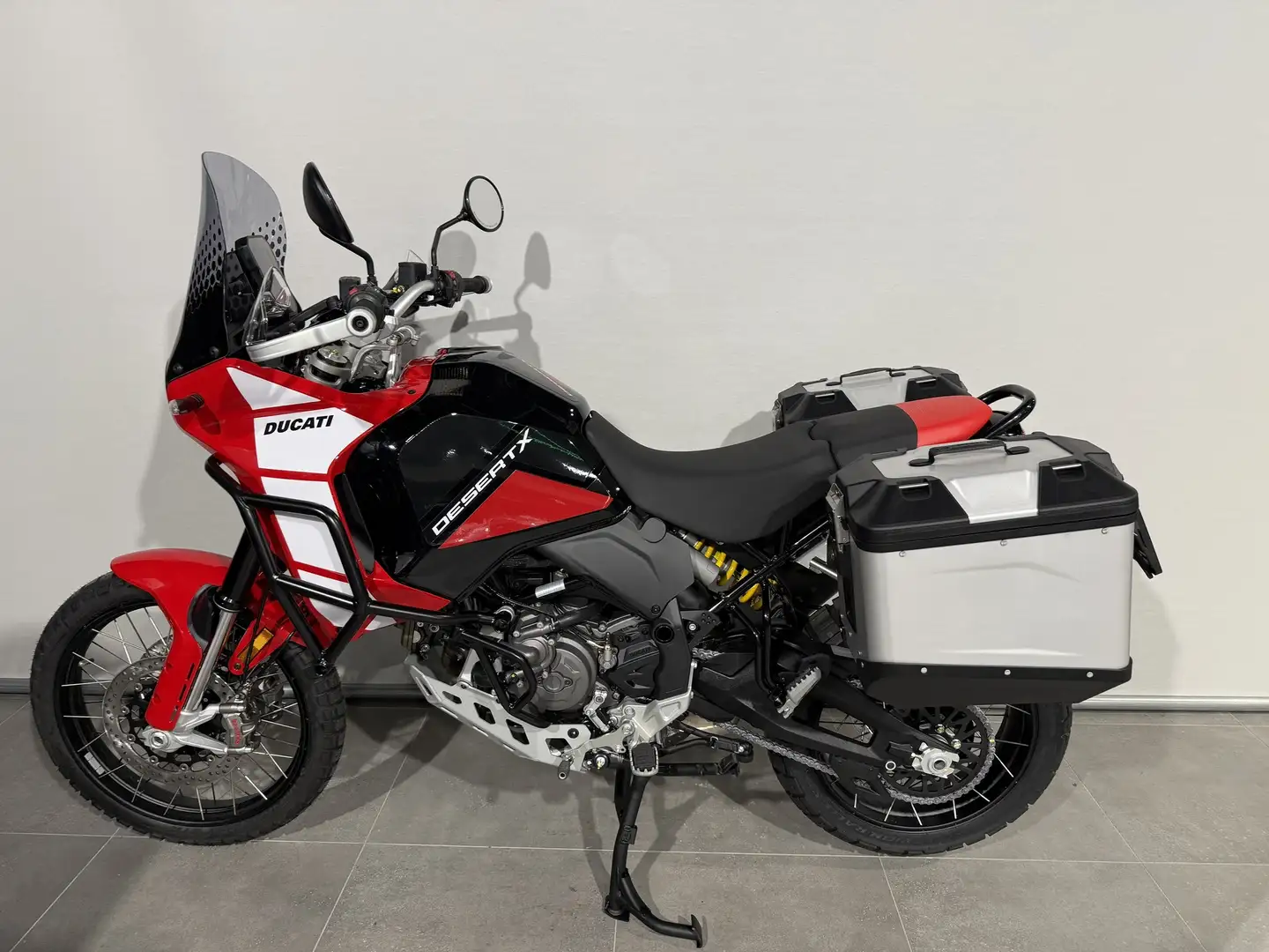 Ducati DesertX DISCOVERY Rood - 1