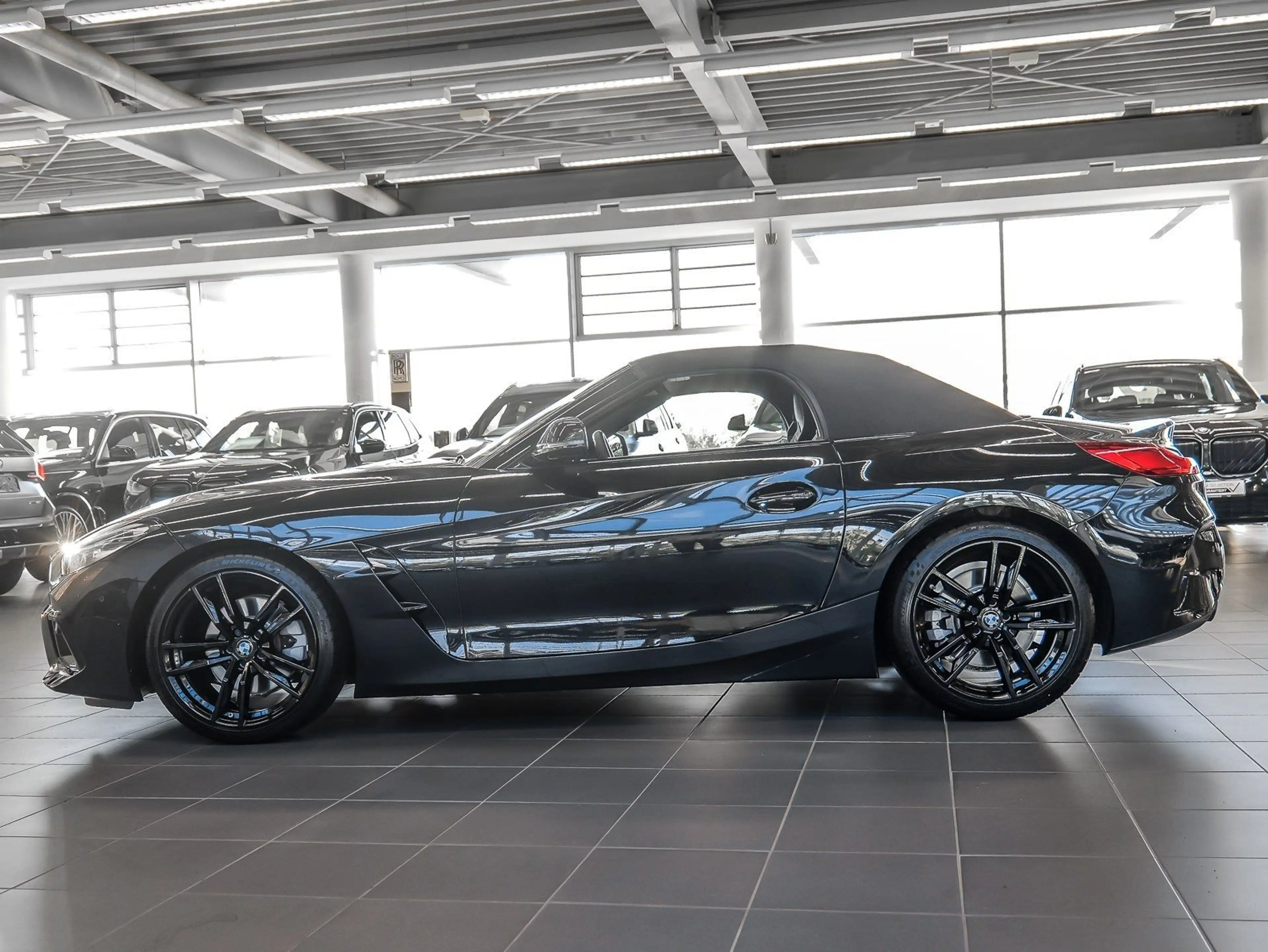 BMW Z4 sDrive20i M Sport ACC RFK NAVI LED PDC V+H — photo 8