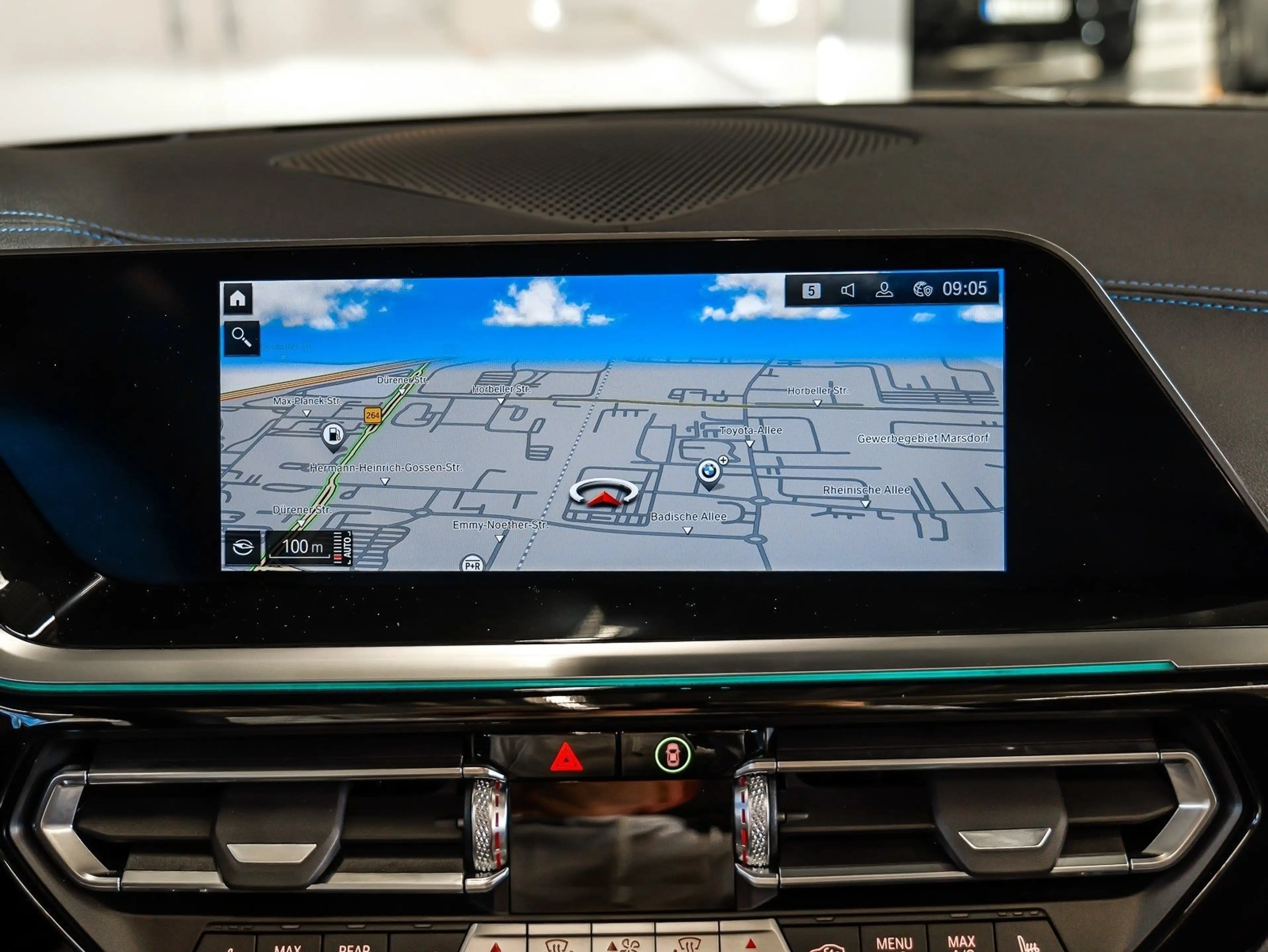 BMW Z4 sDrive20i M Sport ACC RFK NAVI LED PDC V+H — photo 11