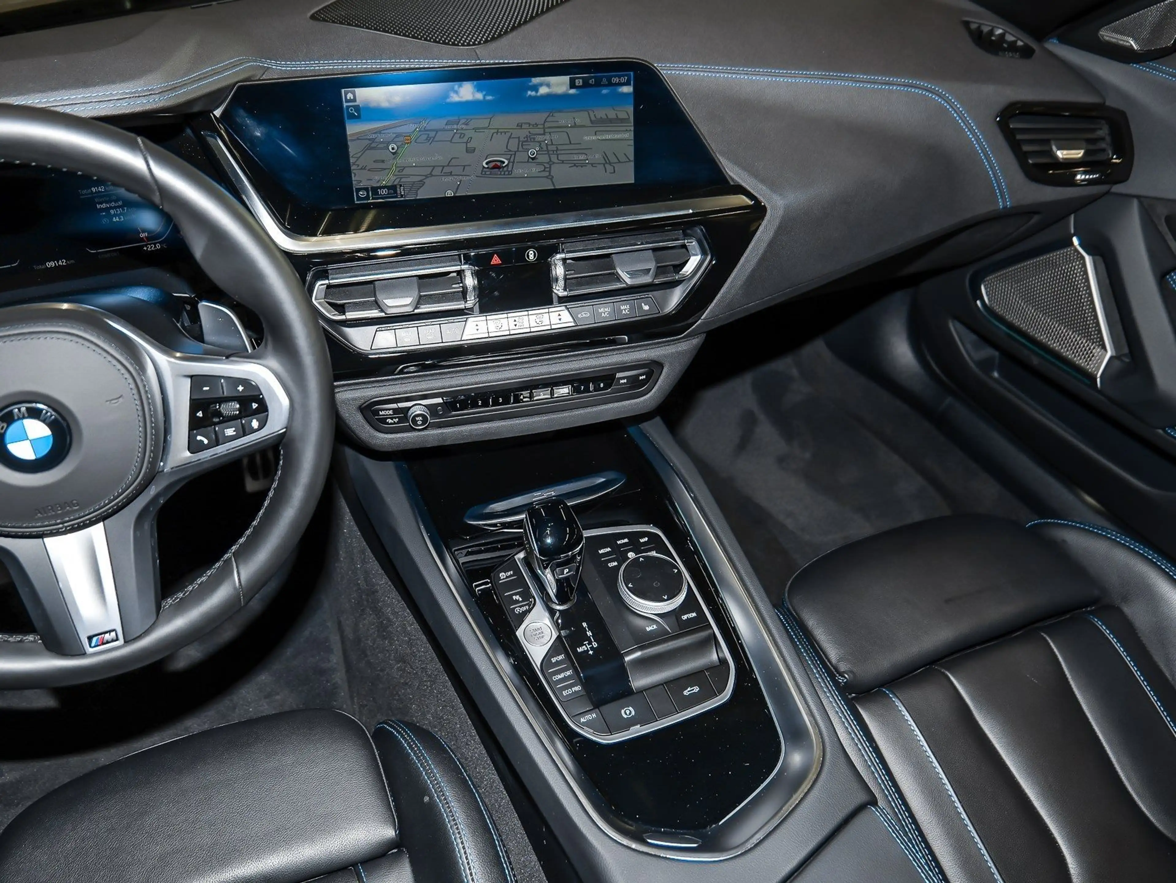 BMW Z4 sDrive20i M Sport ACC RFK NAVI LED PDC V+H — photo 15