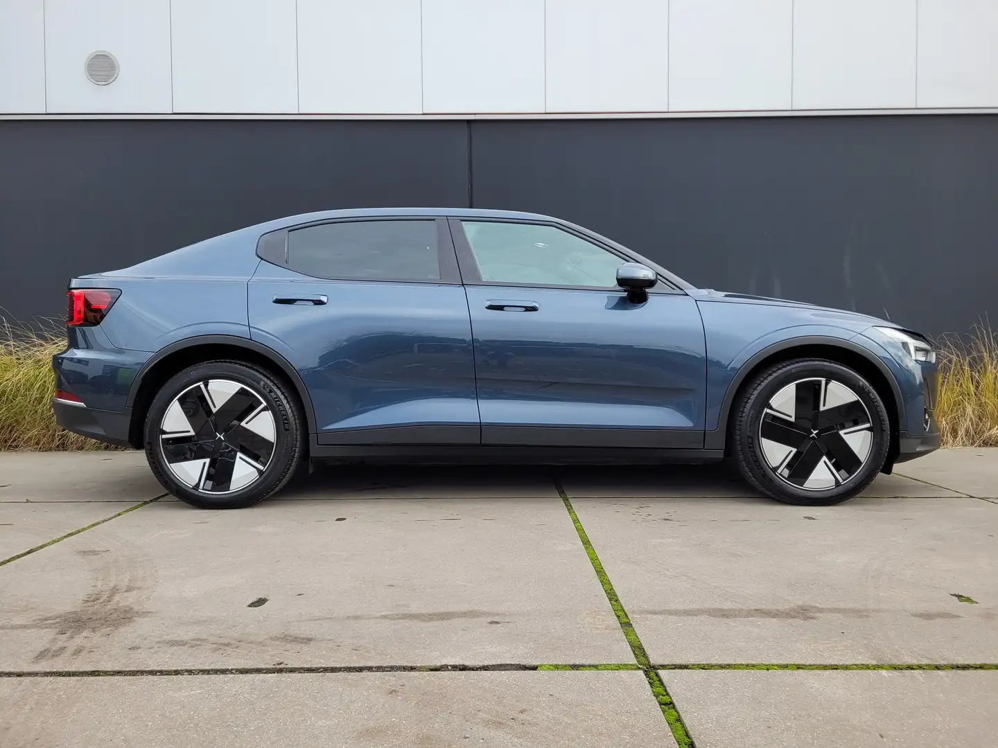 Polestar 2 Single Motor *ACC*20"ALU*PANO*KEYLESS*360'CAMERA* Bleu - 2