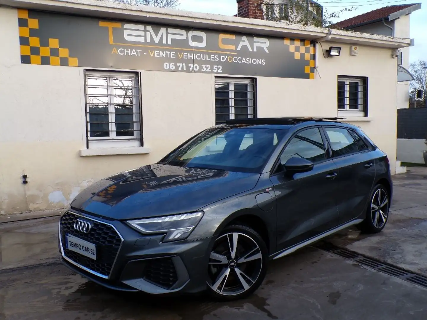 Audi A3 40 TFSIe 204 S tronic 6 S Line Gris - 1