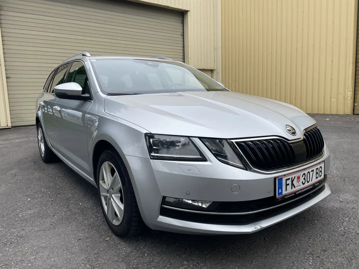 Skoda Octavia Combi 2,0 TDI Ambition DSG - 2