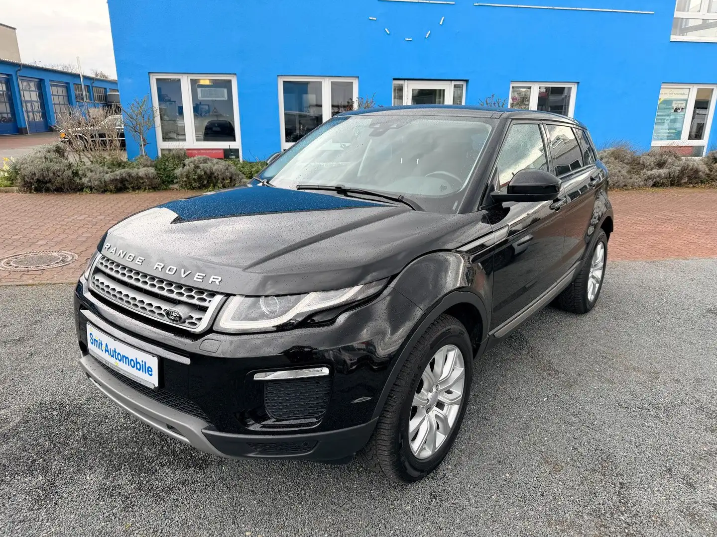 land rover evoque