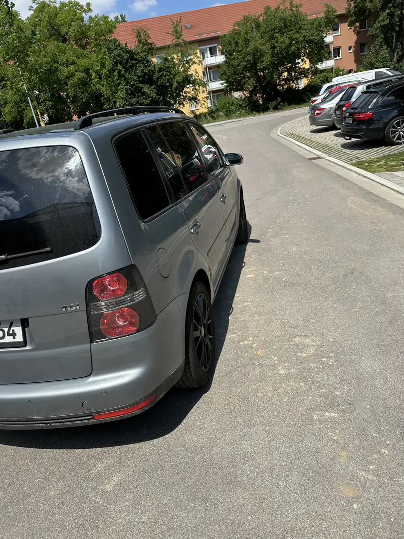 Volkswagen Touran 1.9 TDI DPF United - 2