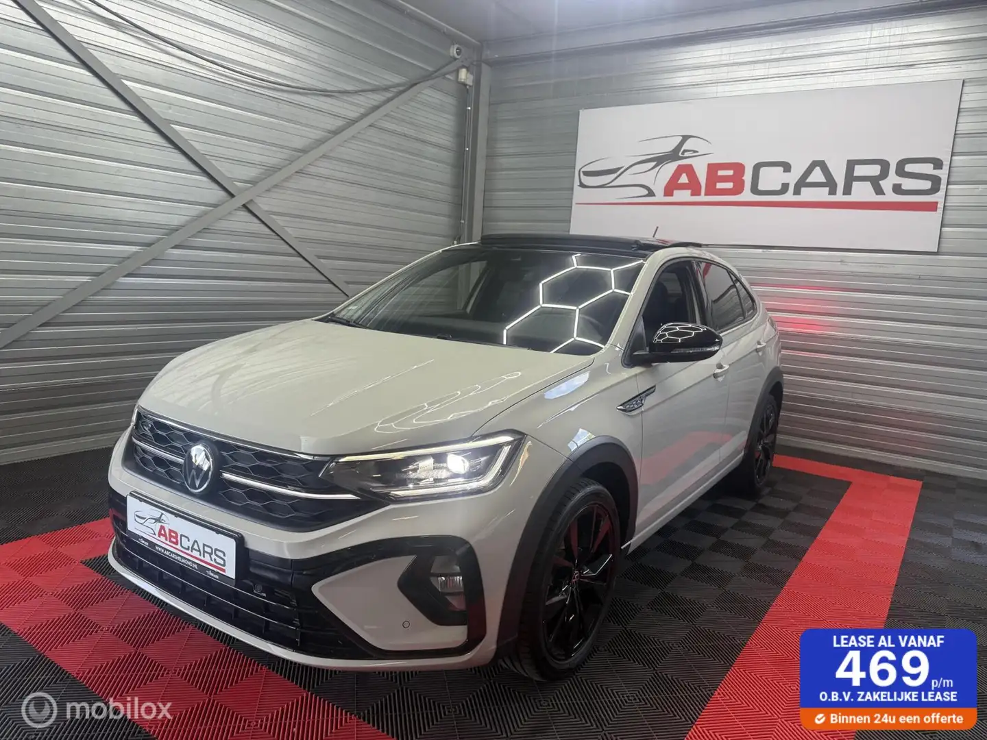 Volkswagen Taigo 1.5 TSI R-Line DSG - Panoramadak Grijs - 1