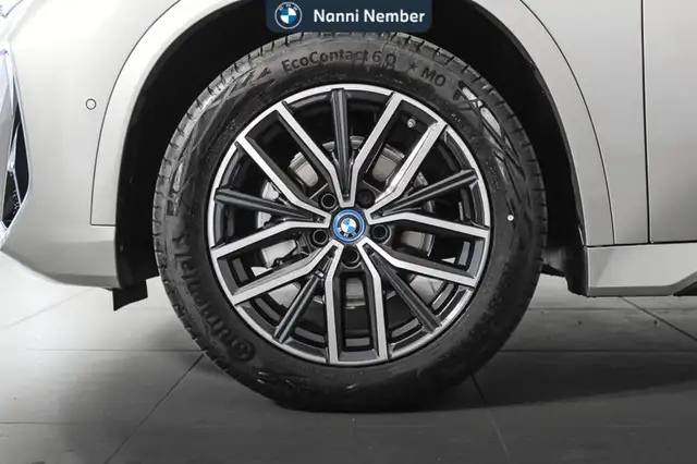 BMW Ix1 view 7