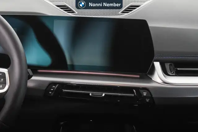 BMW Ix1 view 12
