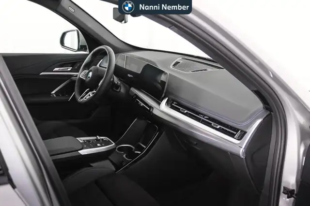 BMW Ix1 view 8
